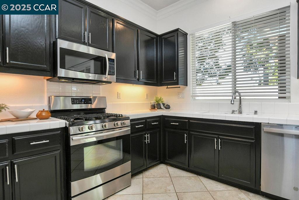 Detail Gallery Image 15 of 39 For 561 Mendota St, Brentwood,  CA 94513 - 3 Beds | 3 Baths