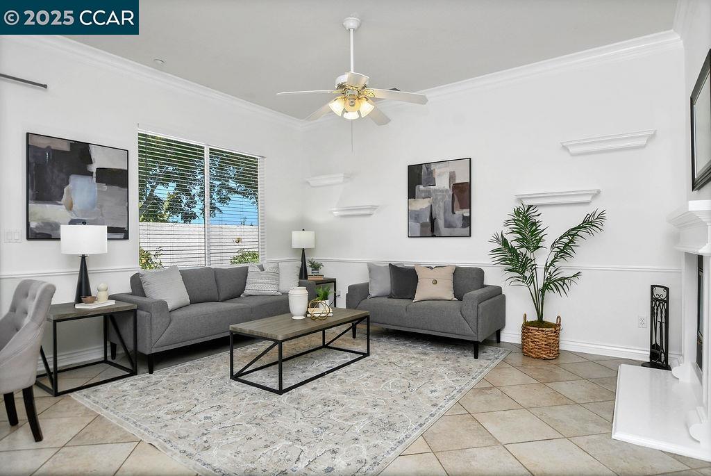 Detail Gallery Image 10 of 39 For 561 Mendota St, Brentwood,  CA 94513 - 3 Beds | 3 Baths