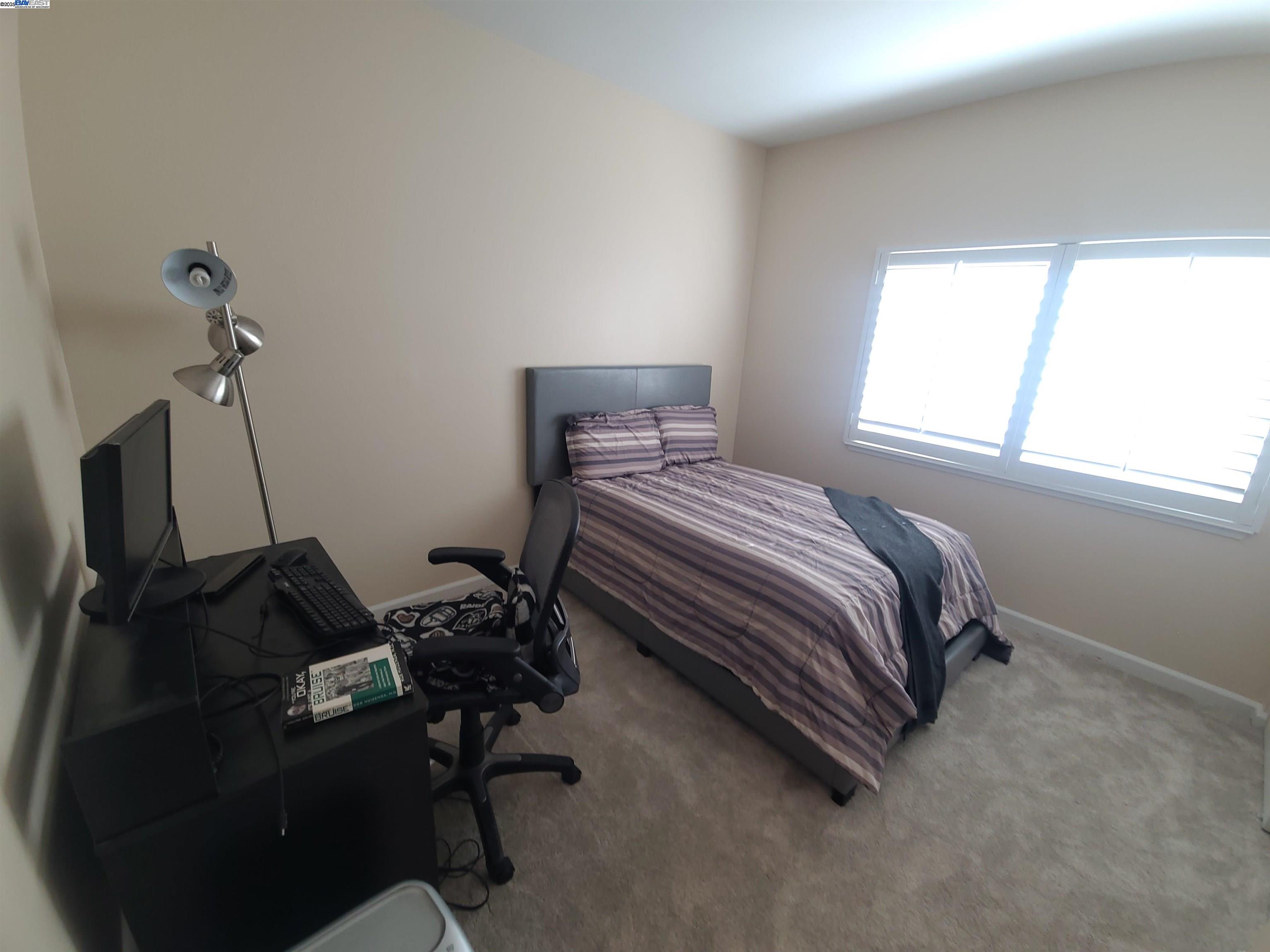 Detail Gallery Image 18 of 24 For 4385 Diavila Ave, Pleasanton,  CA 94588 - 3 Beds | 2/1 Baths