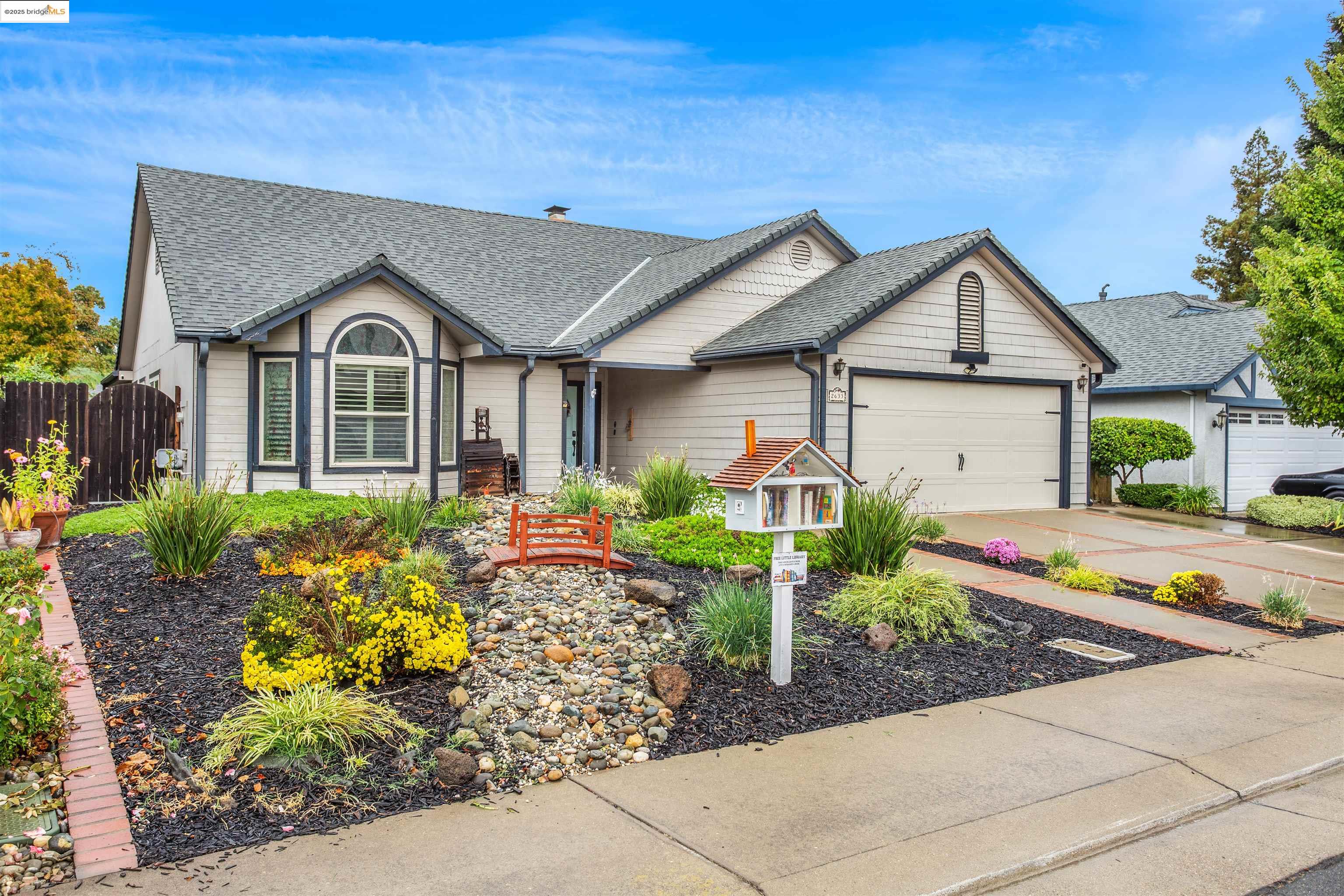 Front Image Thumbnail for EB41111633