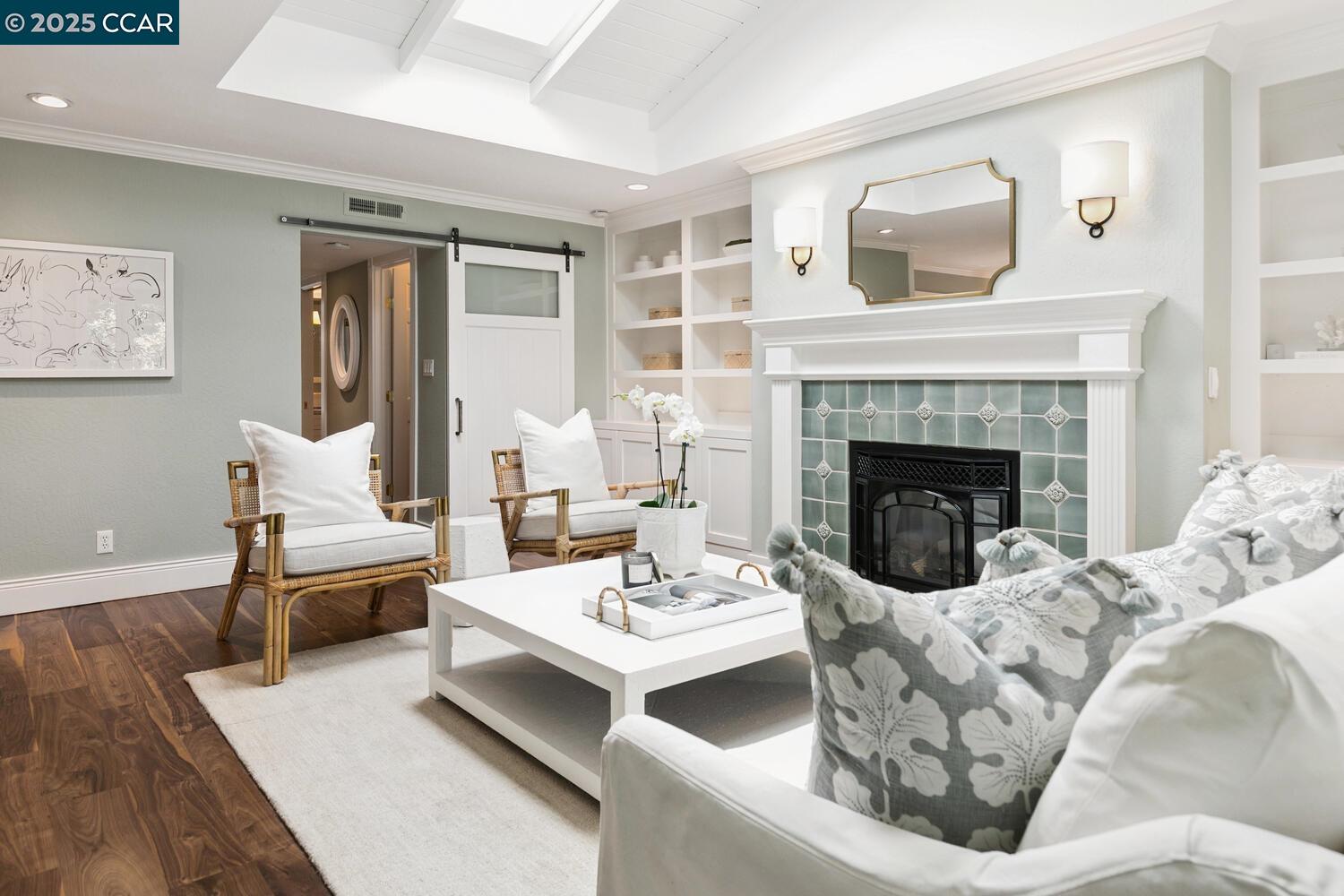 Detail Gallery Image 5 of 26 For 5390 Black Ave, Pleasanton,  CA 94566 - 2 Beds | 2 Baths