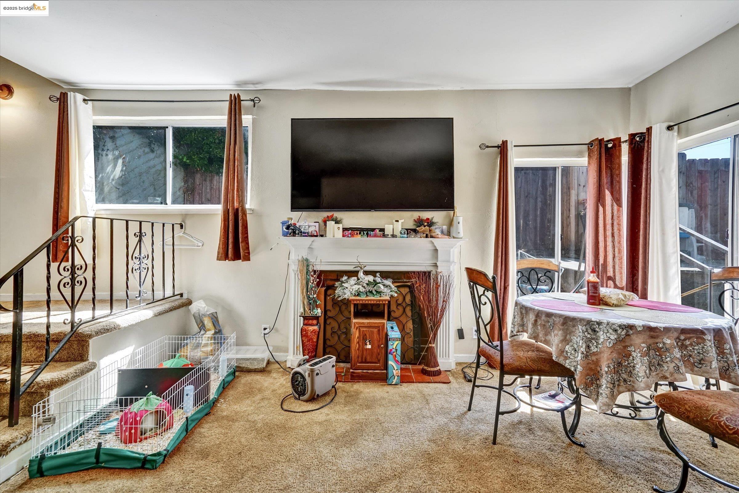 Detail Gallery Image 13 of 48 For 1390 Highland Blvd, Hayward,  CA 94542 - – Beds | – Baths