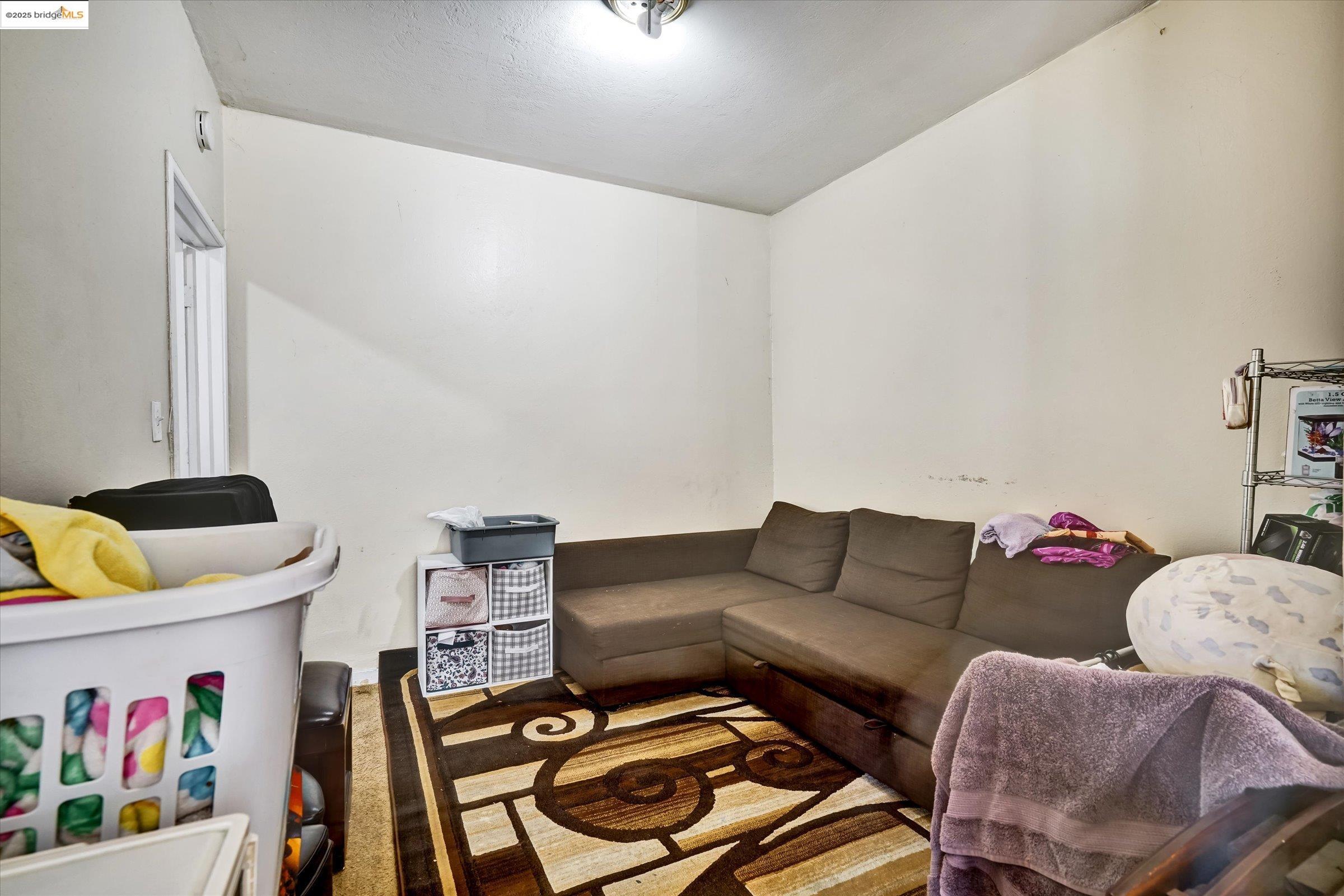 Detail Gallery Image 16 of 48 For 1390 Highland Blvd, Hayward,  CA 94542 - – Beds | – Baths