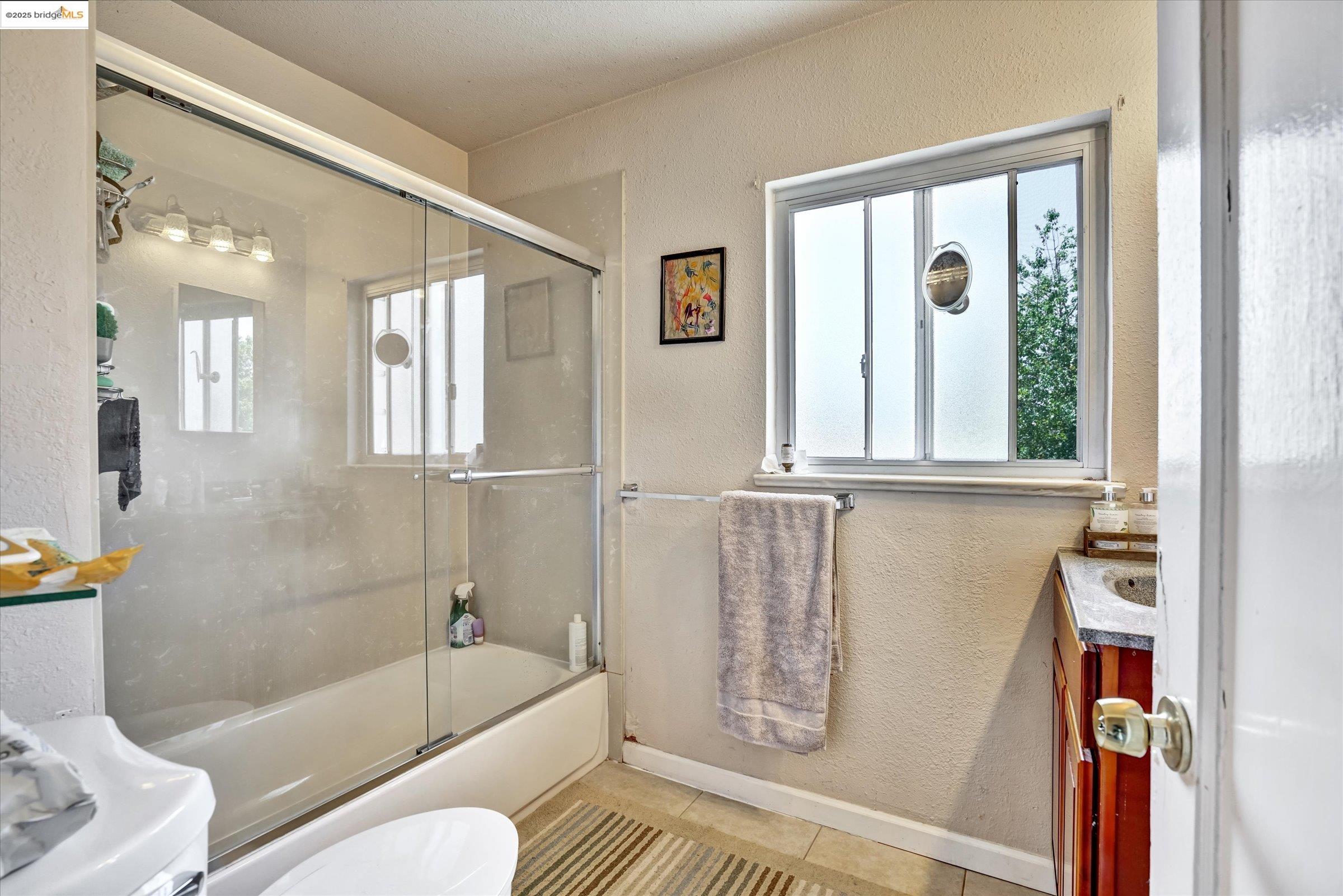 Detail Gallery Image 38 of 48 For 1390 Highland Blvd, Hayward,  CA 94542 - – Beds | – Baths