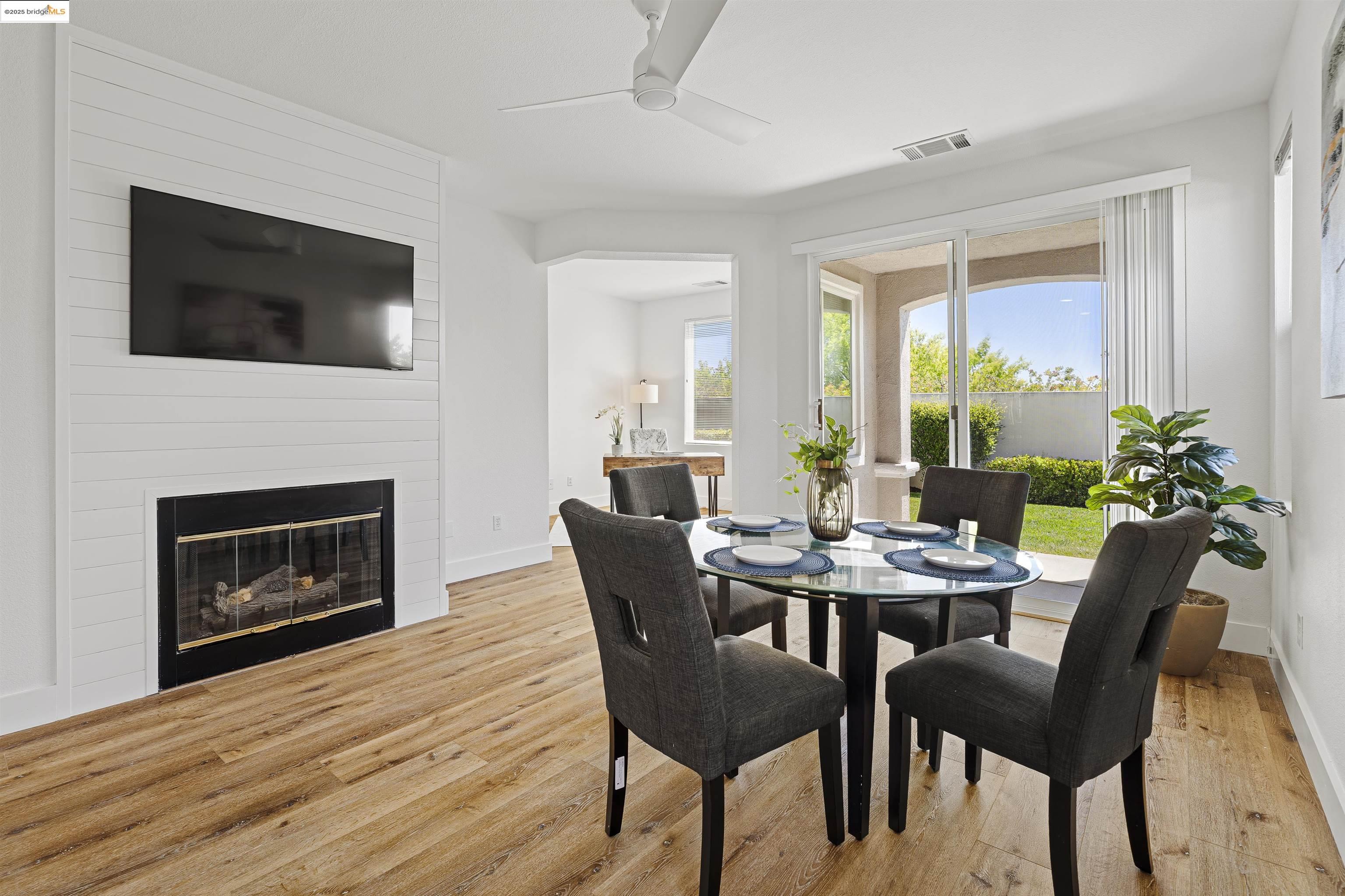Detail Gallery Image 14 of 51 For 1040 Bismarck Terr, Brentwood,  CA 94513 - 2 Beds | 2 Baths