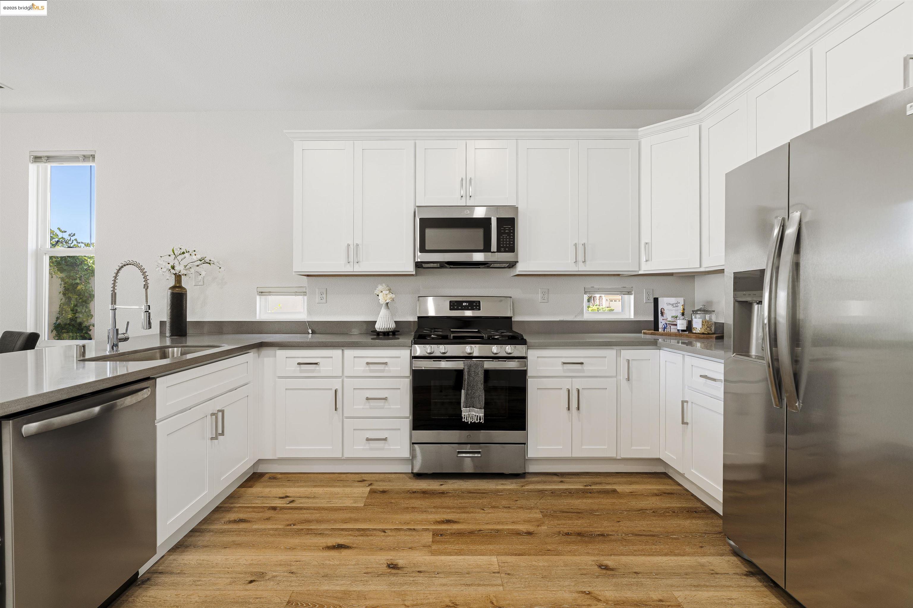 Detail Gallery Image 3 of 51 For 1040 Bismarck Terr, Brentwood,  CA 94513 - 2 Beds | 2 Baths