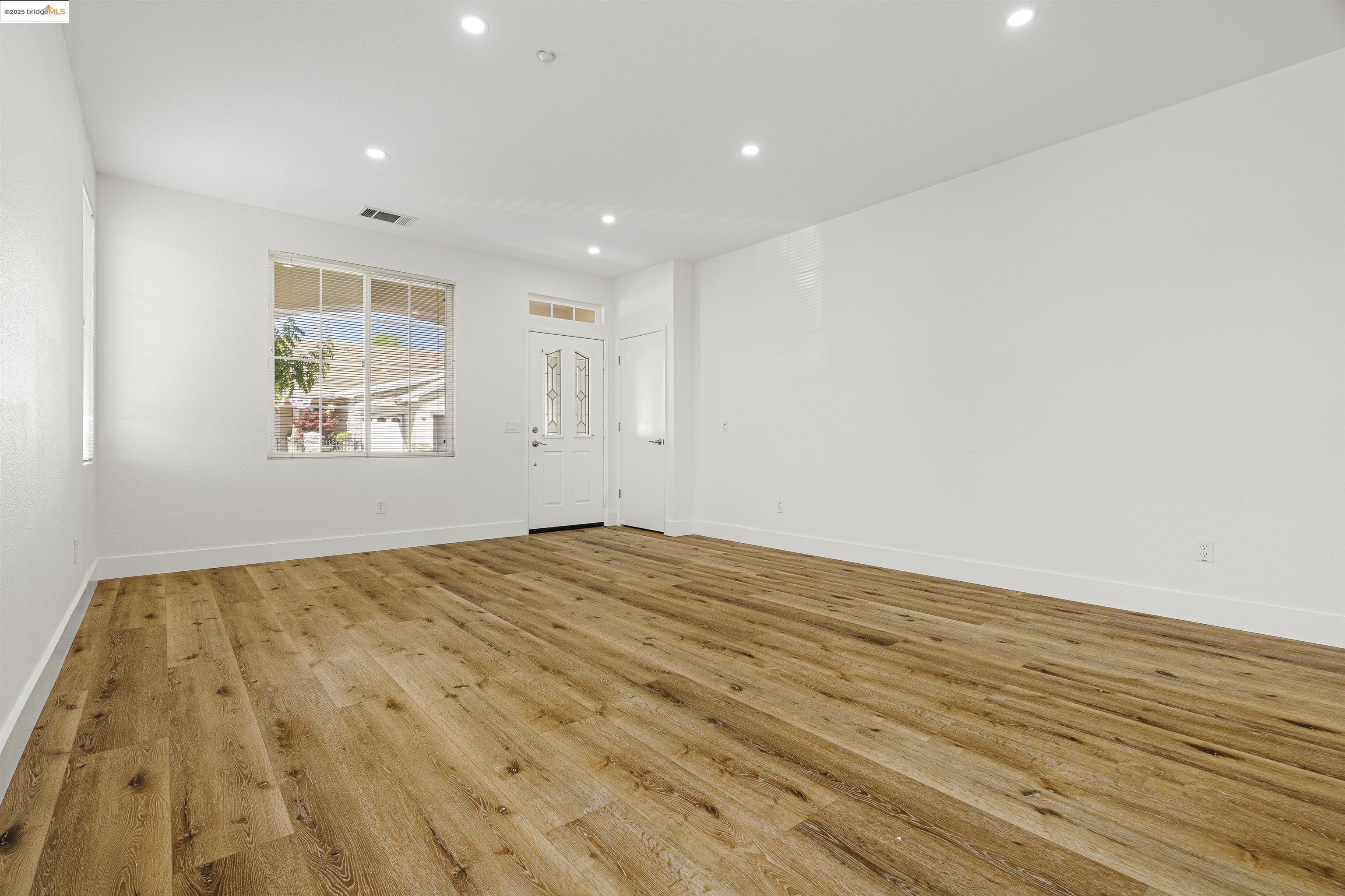 Detail Gallery Image 9 of 51 For 1040 Bismarck Terr, Brentwood,  CA 94513 - 2 Beds | 2 Baths