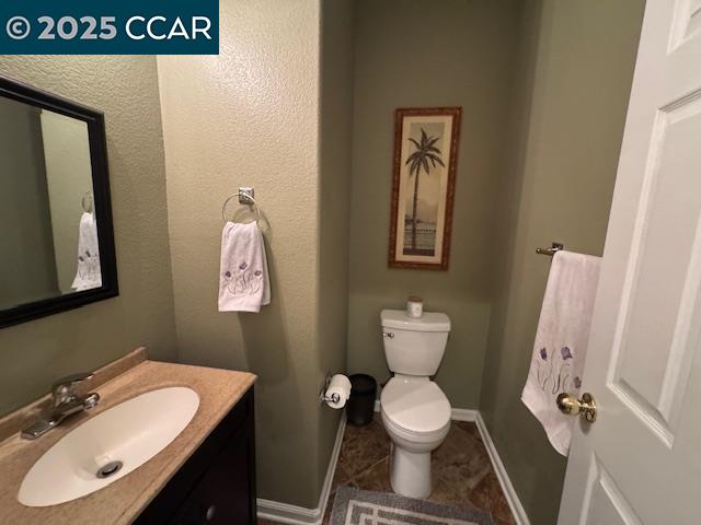 Detail Gallery Image 12 of 25 For 967 Cape May Dr, Pittsburg,  CA 94565 - 4 Beds | 2/1 Baths