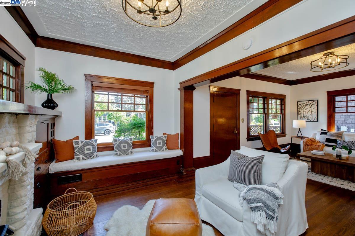 Detail Gallery Image 13 of 60 For 3242 Garfield Ave, Alameda,  CA 94501 - 4 Beds | 2 Baths