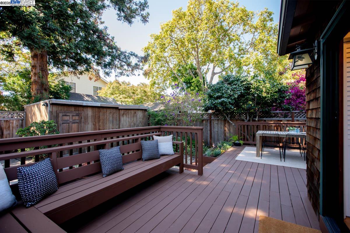 Detail Gallery Image 38 of 60 For 3242 Garfield Ave, Alameda,  CA 94501 - 4 Beds | 2 Baths