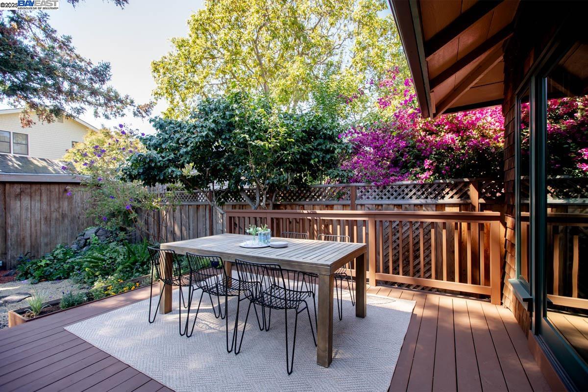 Detail Gallery Image 40 of 60 For 3242 Garfield Ave, Alameda,  CA 94501 - 4 Beds | 2 Baths