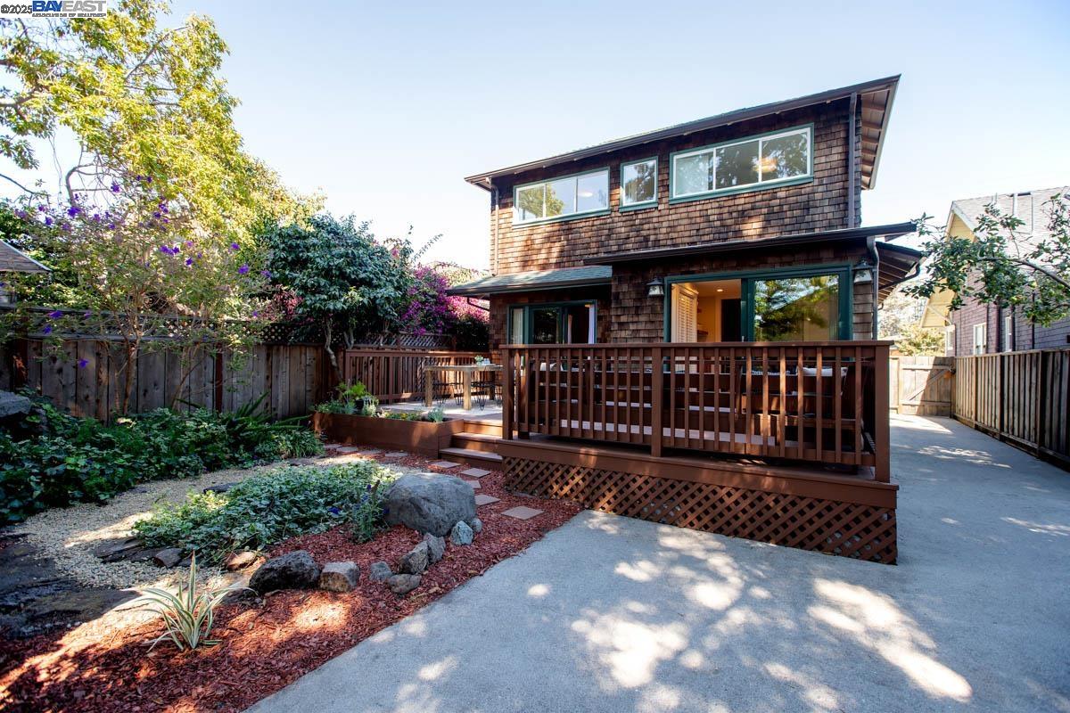 Detail Gallery Image 46 of 60 For 3242 Garfield Ave, Alameda,  CA 94501 - 4 Beds | 2 Baths