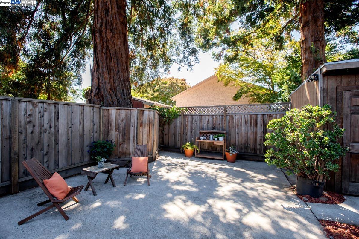 Detail Gallery Image 49 of 60 For 3242 Garfield Ave, Alameda,  CA 94501 - 4 Beds | 2 Baths