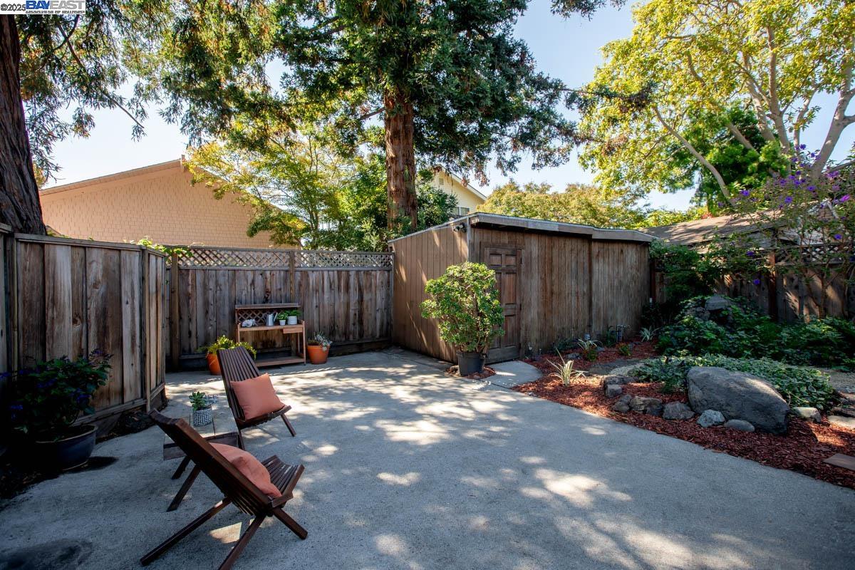 Detail Gallery Image 50 of 60 For 3242 Garfield Ave, Alameda,  CA 94501 - 4 Beds | 2 Baths