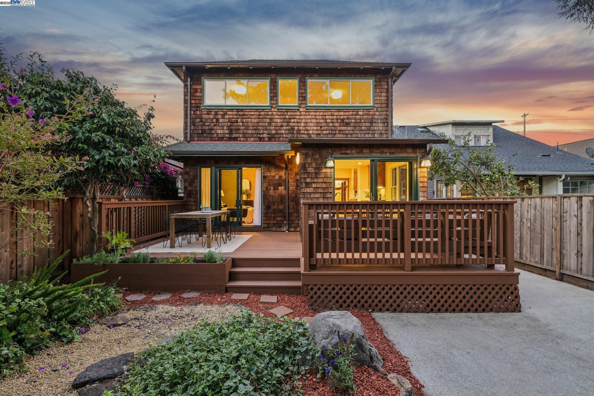 Detail Gallery Image 59 of 60 For 3242 Garfield Ave, Alameda,  CA 94501 - 4 Beds | 2 Baths