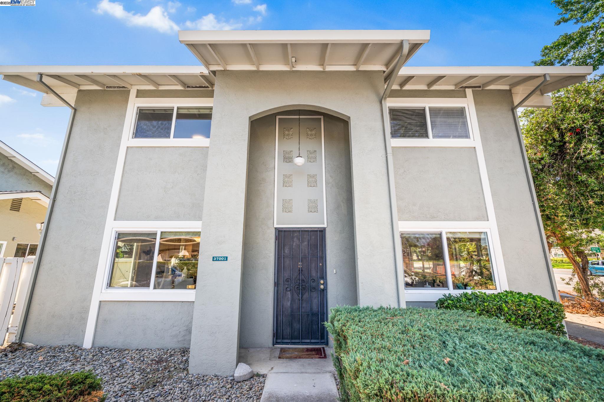 Front Image Thumbnail for BE41111644