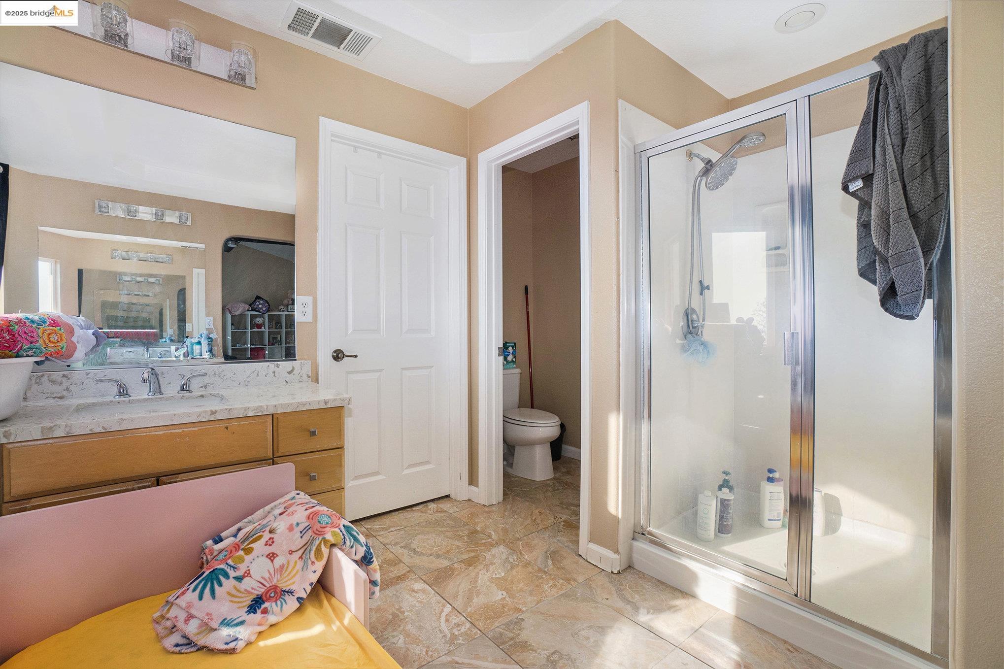 Detail Gallery Image 17 of 28 For 3238 Panda Ct, Antioch,  CA 94531 - 5 Beds | 3/1 Baths