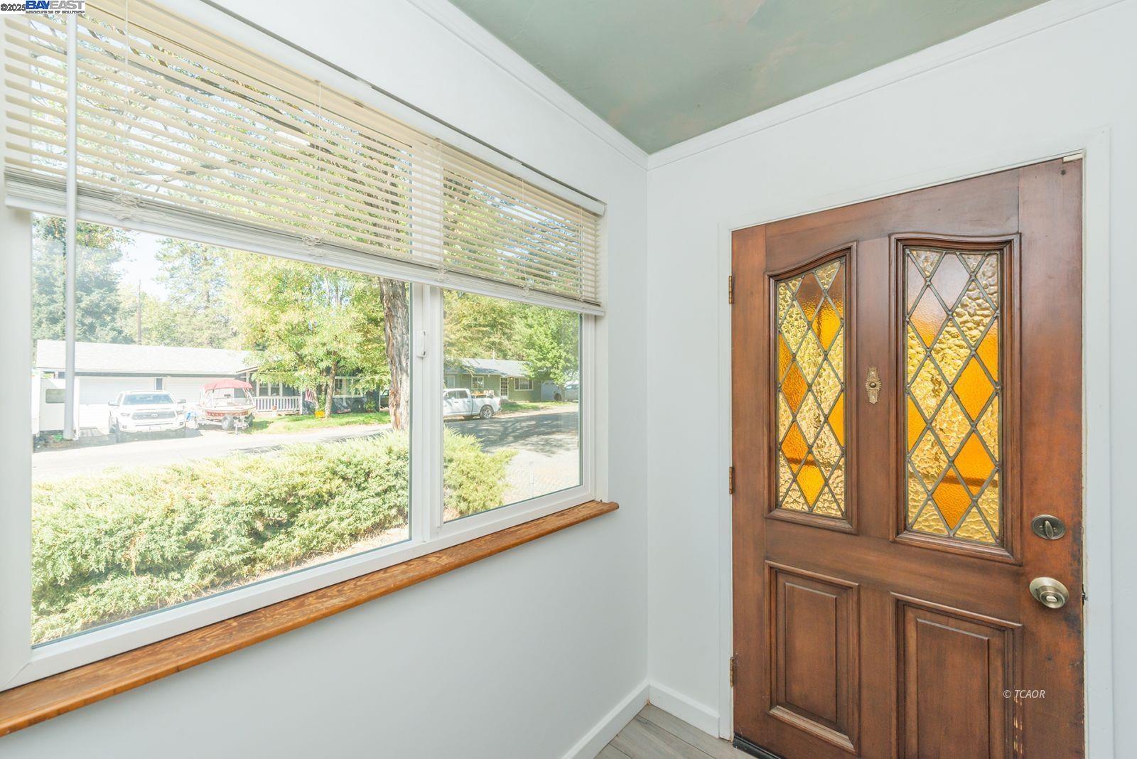 Detail Gallery Image 8 of 40 For 395 Masonic Ln, Weaverville,  CA 96093 - 3 Beds | 2 Baths