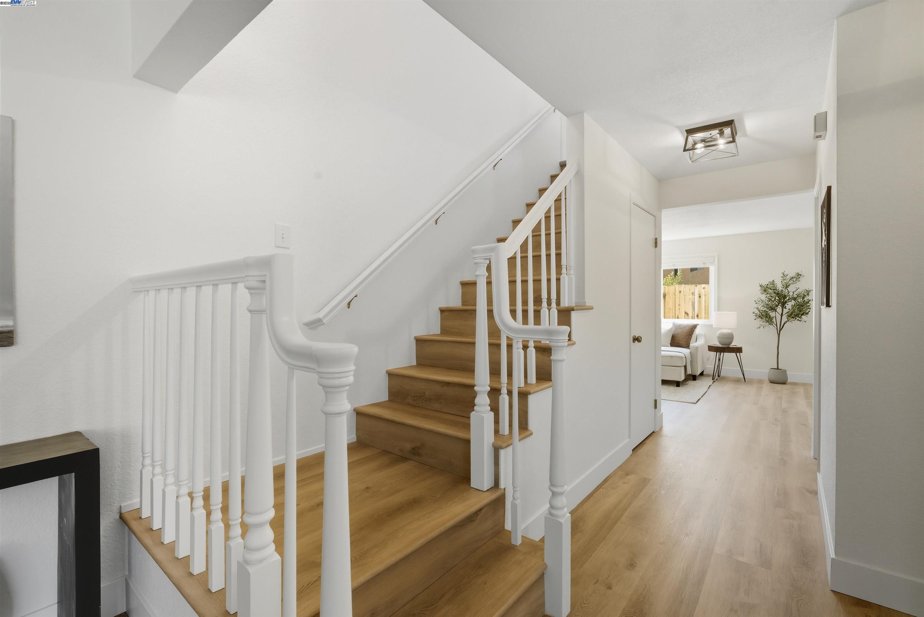 Detail Gallery Image 13 of 44 For 8027 Iglesia Drive, Dublin,  CA 94568-1366 - 4 Beds | 2/1 Baths