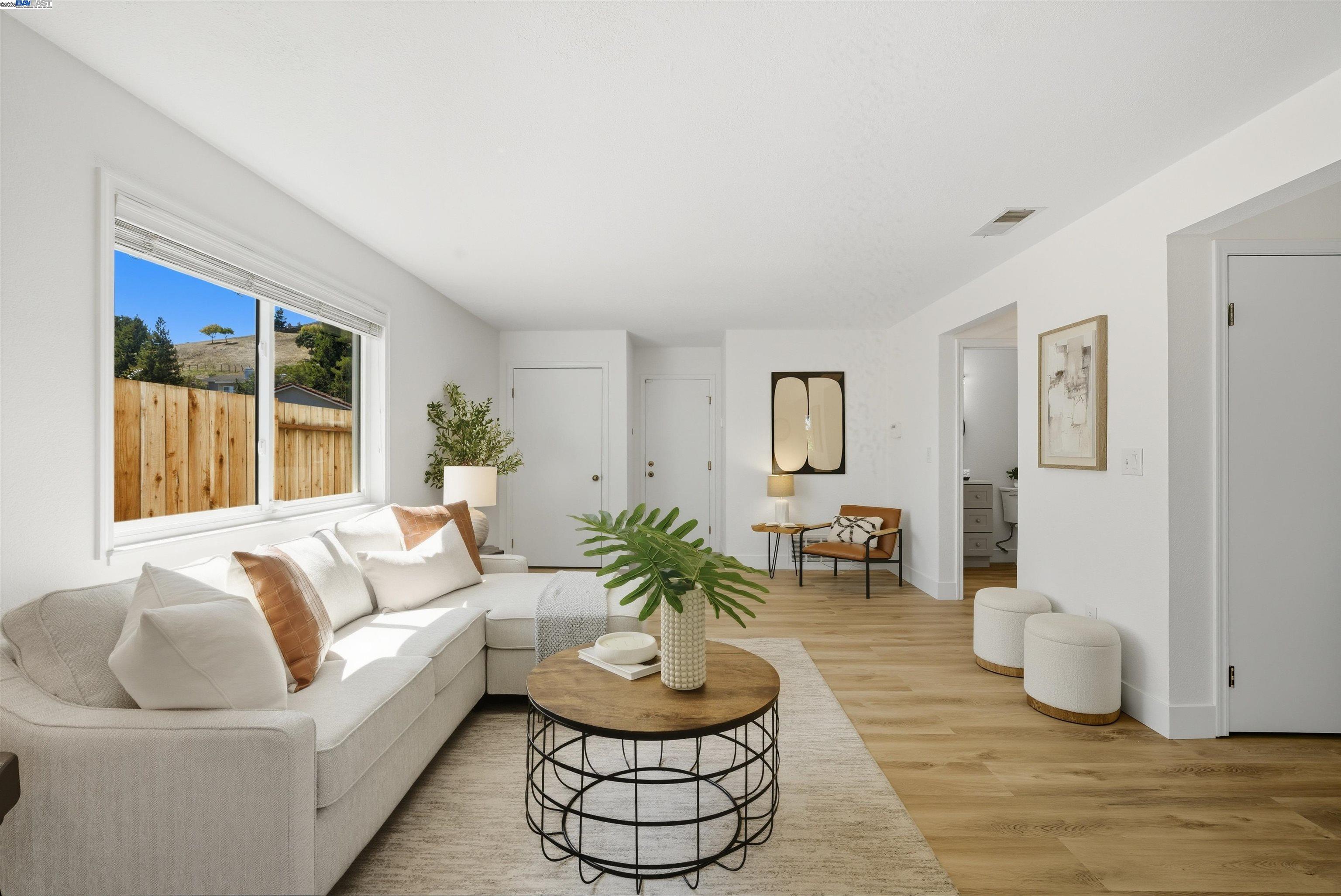 Detail Gallery Image 21 of 44 For 8027 Iglesia Drive, Dublin,  CA 94568-1366 - 4 Beds | 2/1 Baths