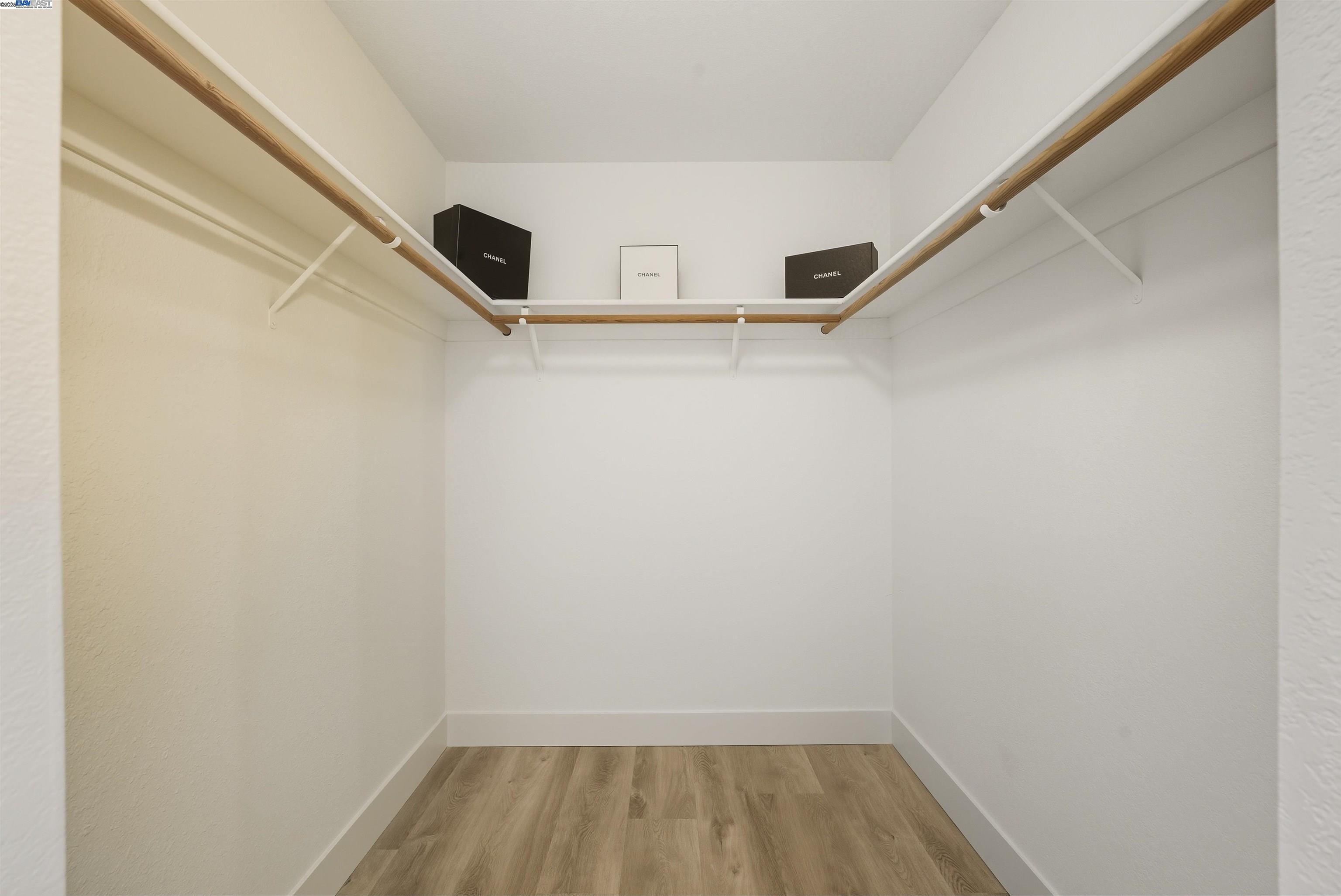 Detail Gallery Image 33 of 44 For 8027 Iglesia Drive, Dublin,  CA 94568-1366 - 4 Beds | 2/1 Baths