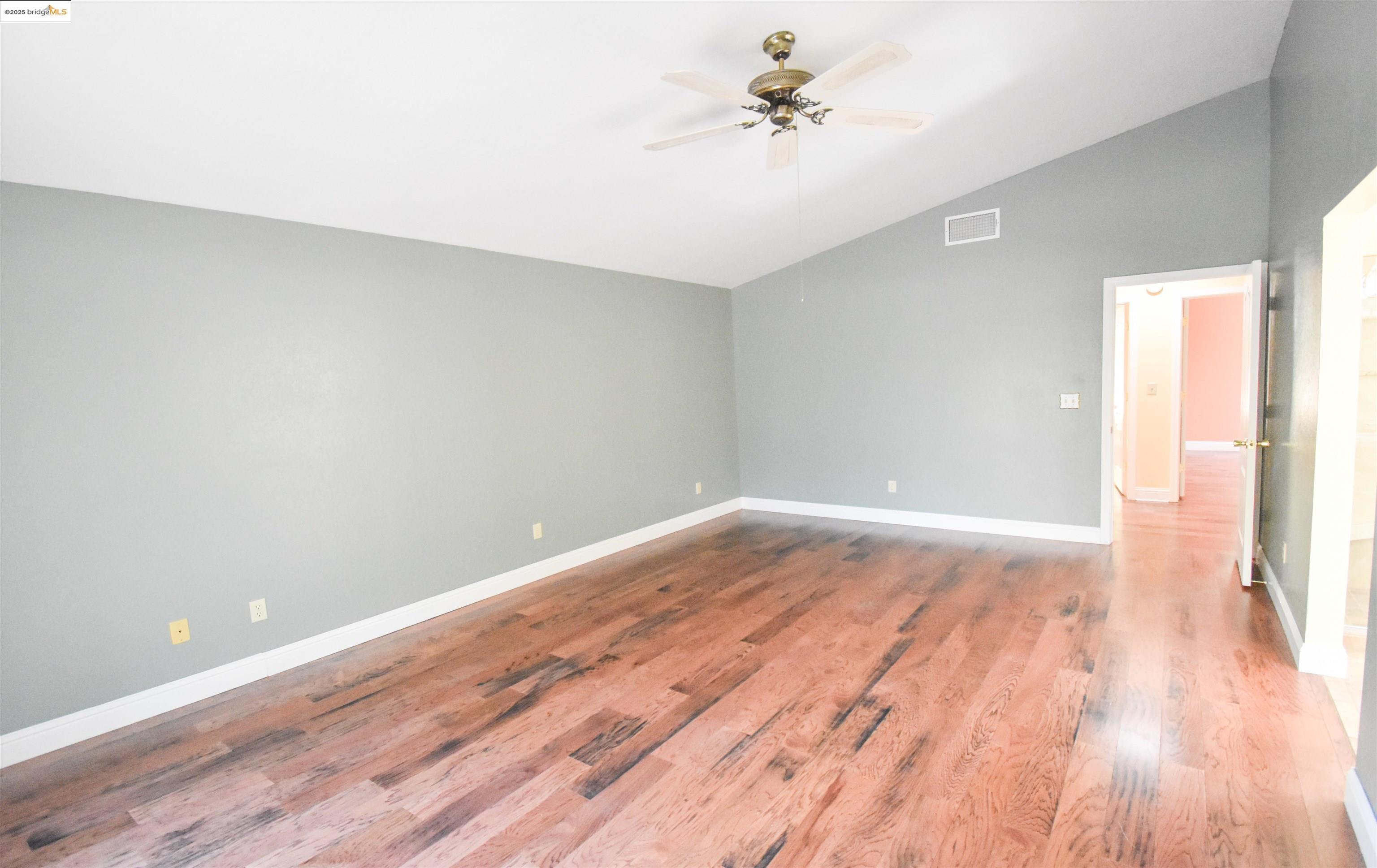 Detail Gallery Image 18 of 32 For 24311 Oxbow Ln, Sonora,  CA 95370 - 3 Beds | 2/1 Baths
