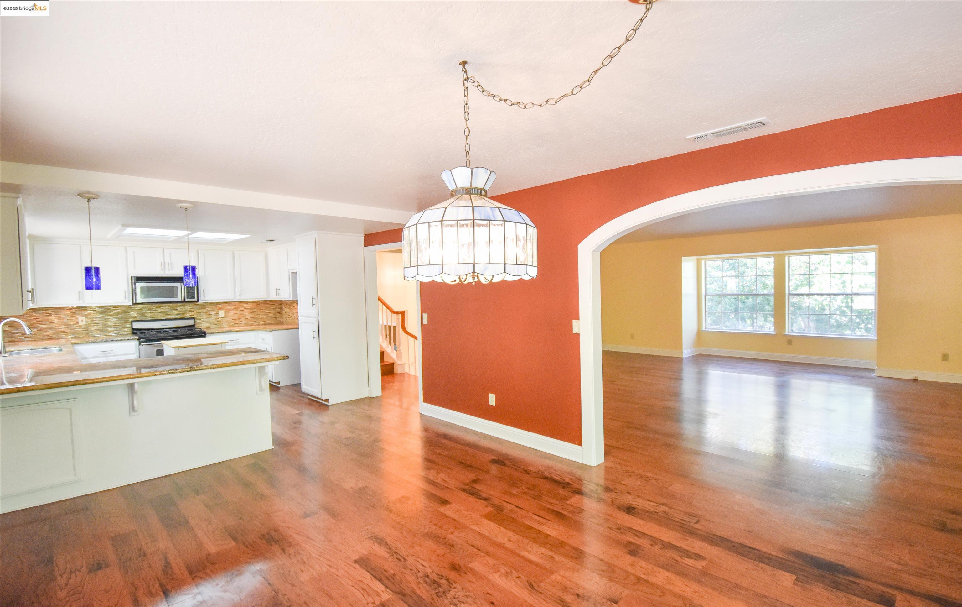 Detail Gallery Image 9 of 32 For 24311 Oxbow Ln, Sonora,  CA 95370 - 3 Beds | 2/1 Baths