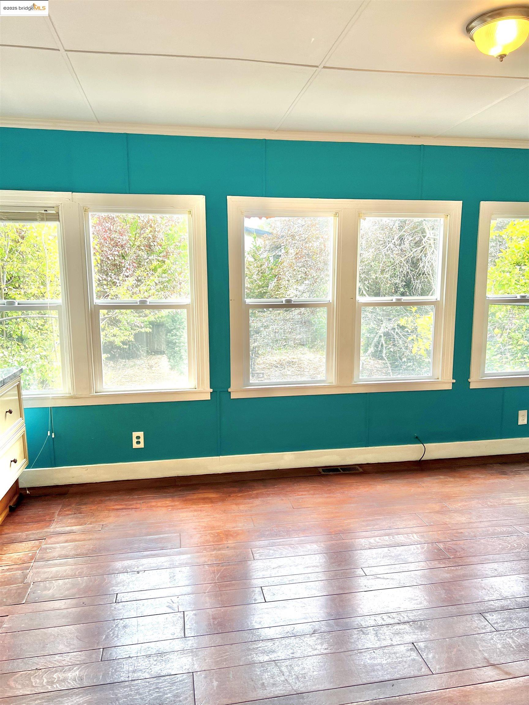 Detail Gallery Image 20 of 25 For 1826 Parker St, Berkeley,  CA 94703 - 2 Beds | 1 Baths