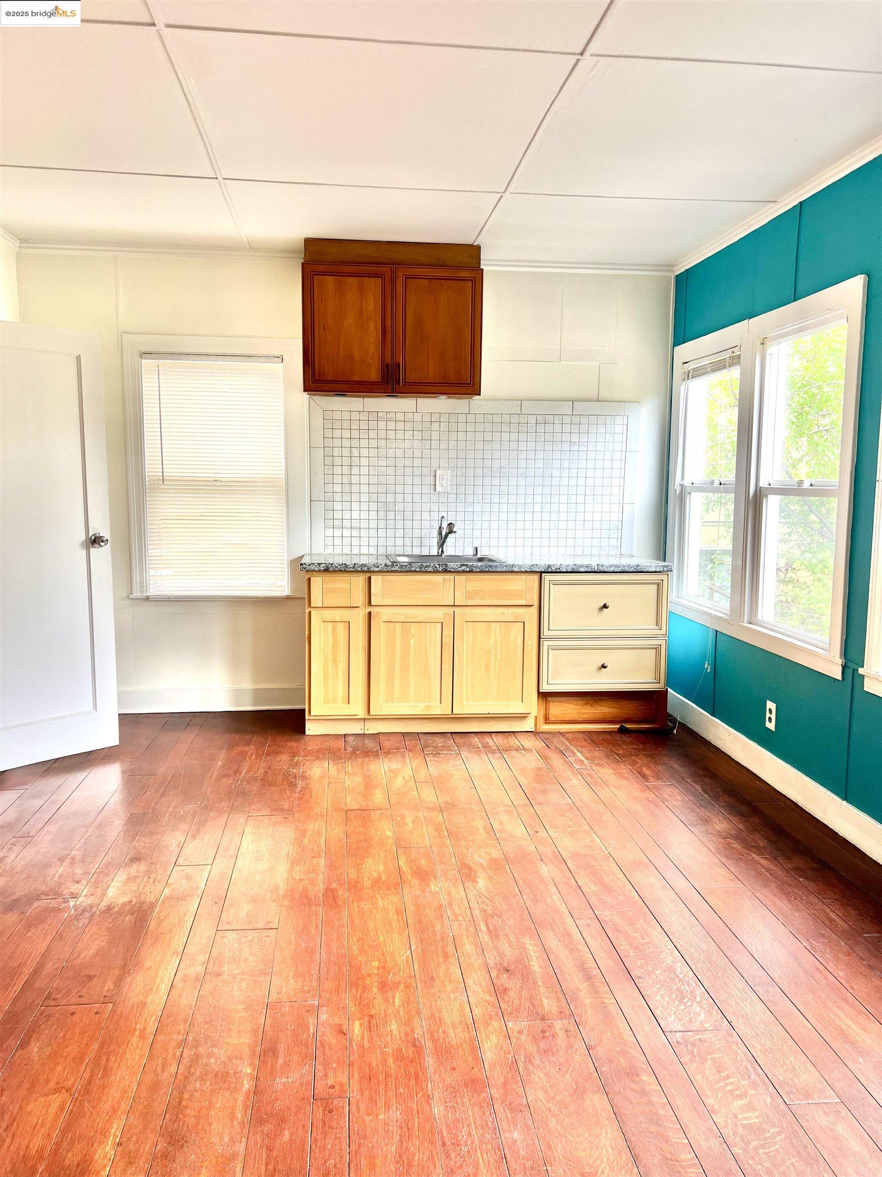 Detail Gallery Image 21 of 25 For 1826 Parker St, Berkeley,  CA 94703 - 2 Beds | 1 Baths