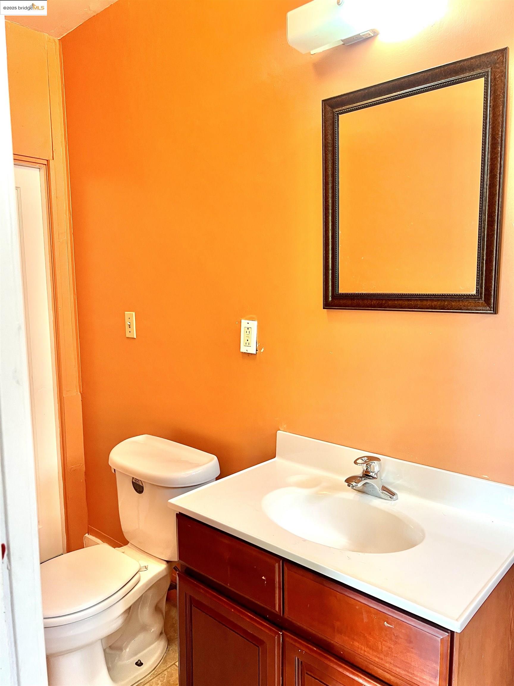 Detail Gallery Image 23 of 25 For 1826 Parker St, Berkeley,  CA 94703 - 2 Beds | 1 Baths