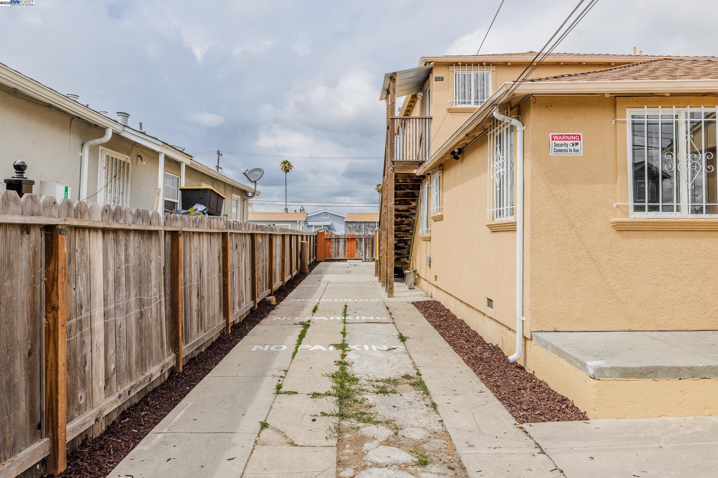Detail Gallery Image 19 of 30 For 1037-1039 91st Ave, Oakland,  CA 94603 - – Beds | – Baths