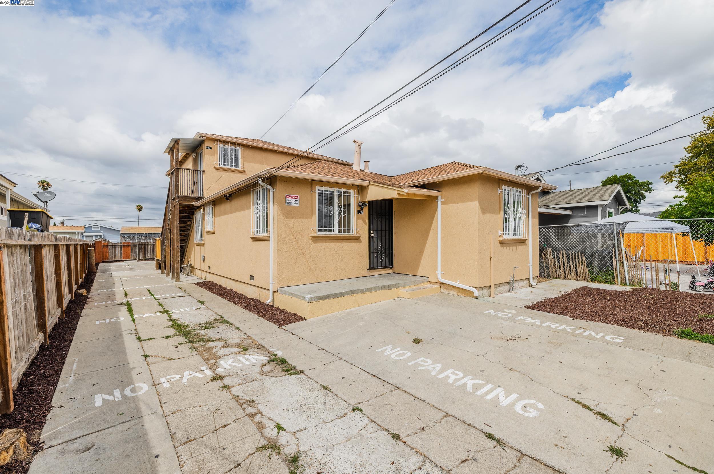 Detail Gallery Image 3 of 30 For 1037-1039 91st Ave, Oakland,  CA 94603 - – Beds | – Baths