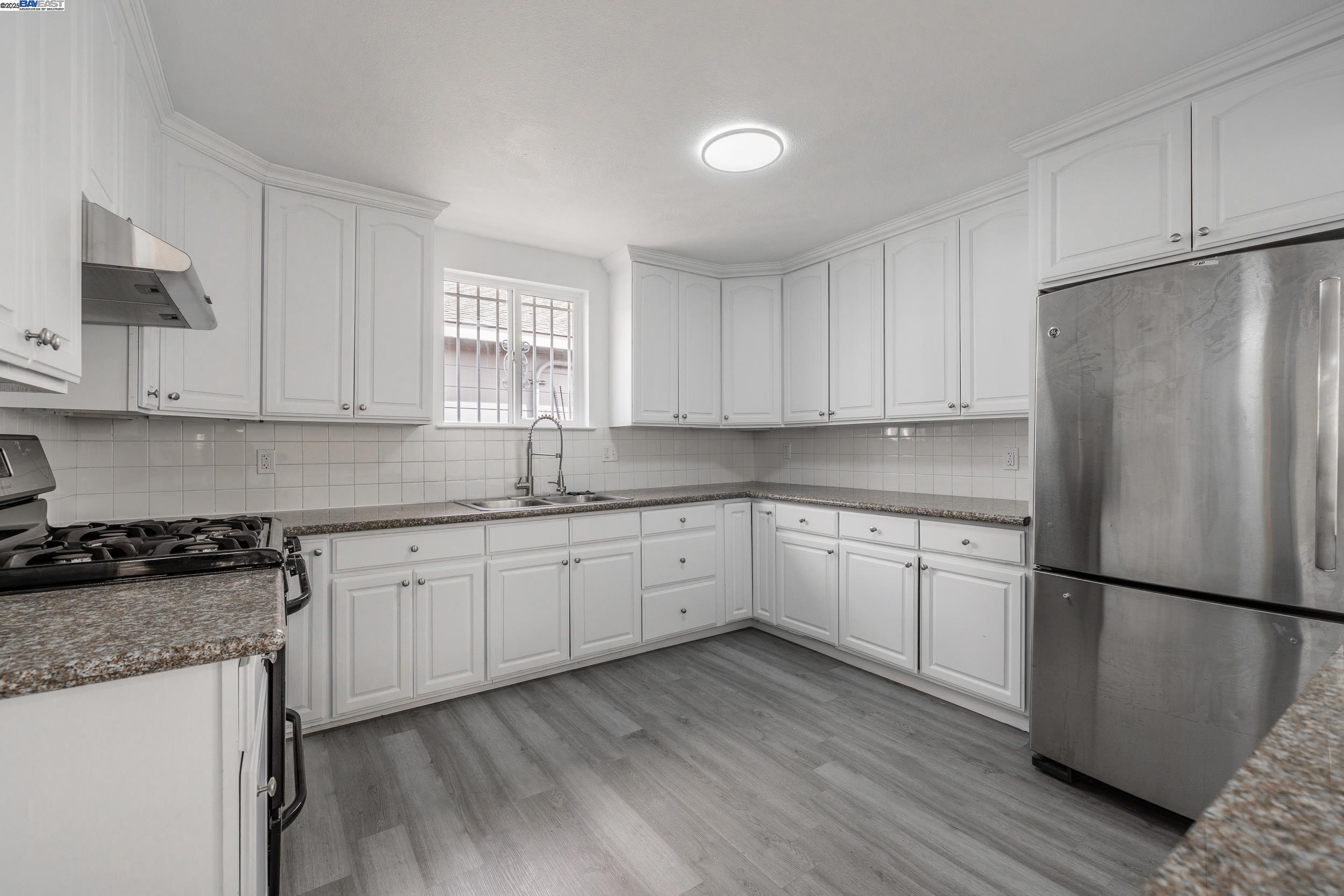 Detail Gallery Image 7 of 30 For 1037-1039 91st Ave, Oakland,  CA 94603 - – Beds | – Baths