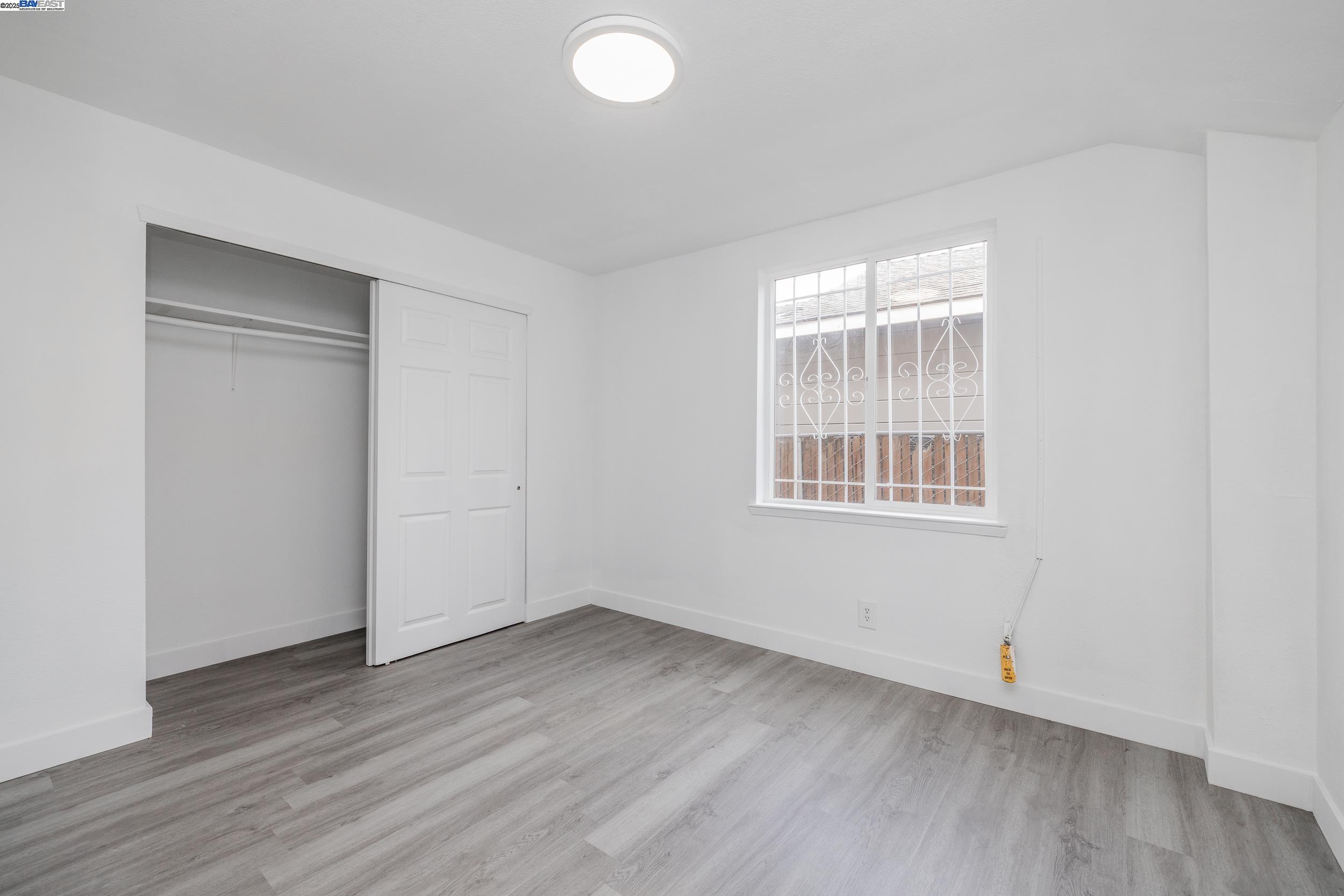 Detail Gallery Image 10 of 30 For 1037-1039 91st Ave, Oakland,  CA 94603 - – Beds | – Baths