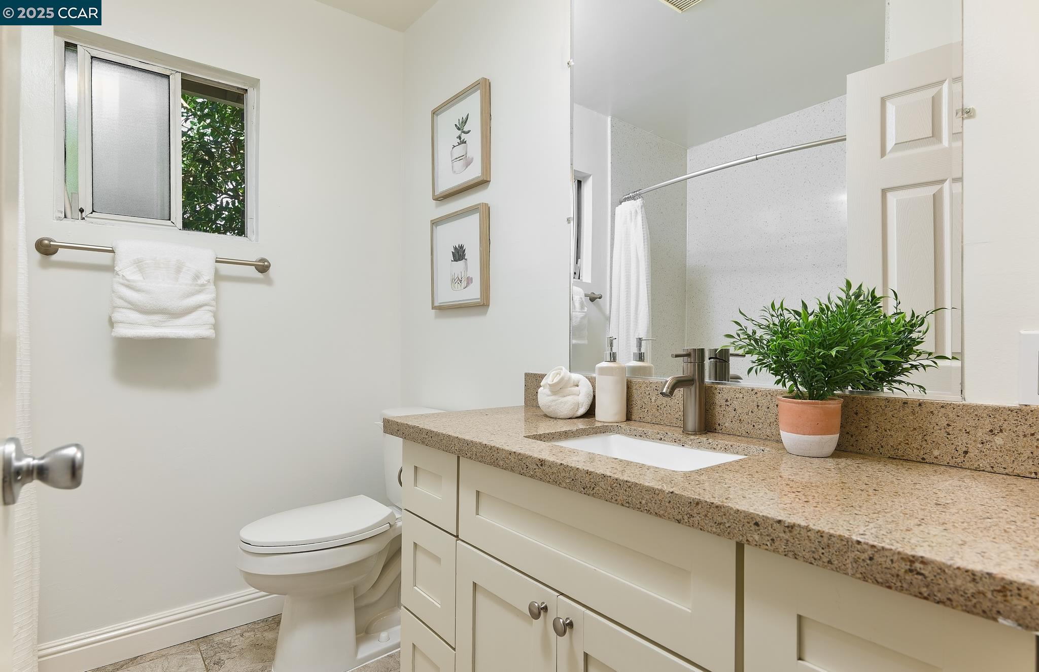 Detail Gallery Image 14 of 24 For 3242 Fitzpatrick Dr, Concord,  CA 94519 - 3 Beds | 2 Baths