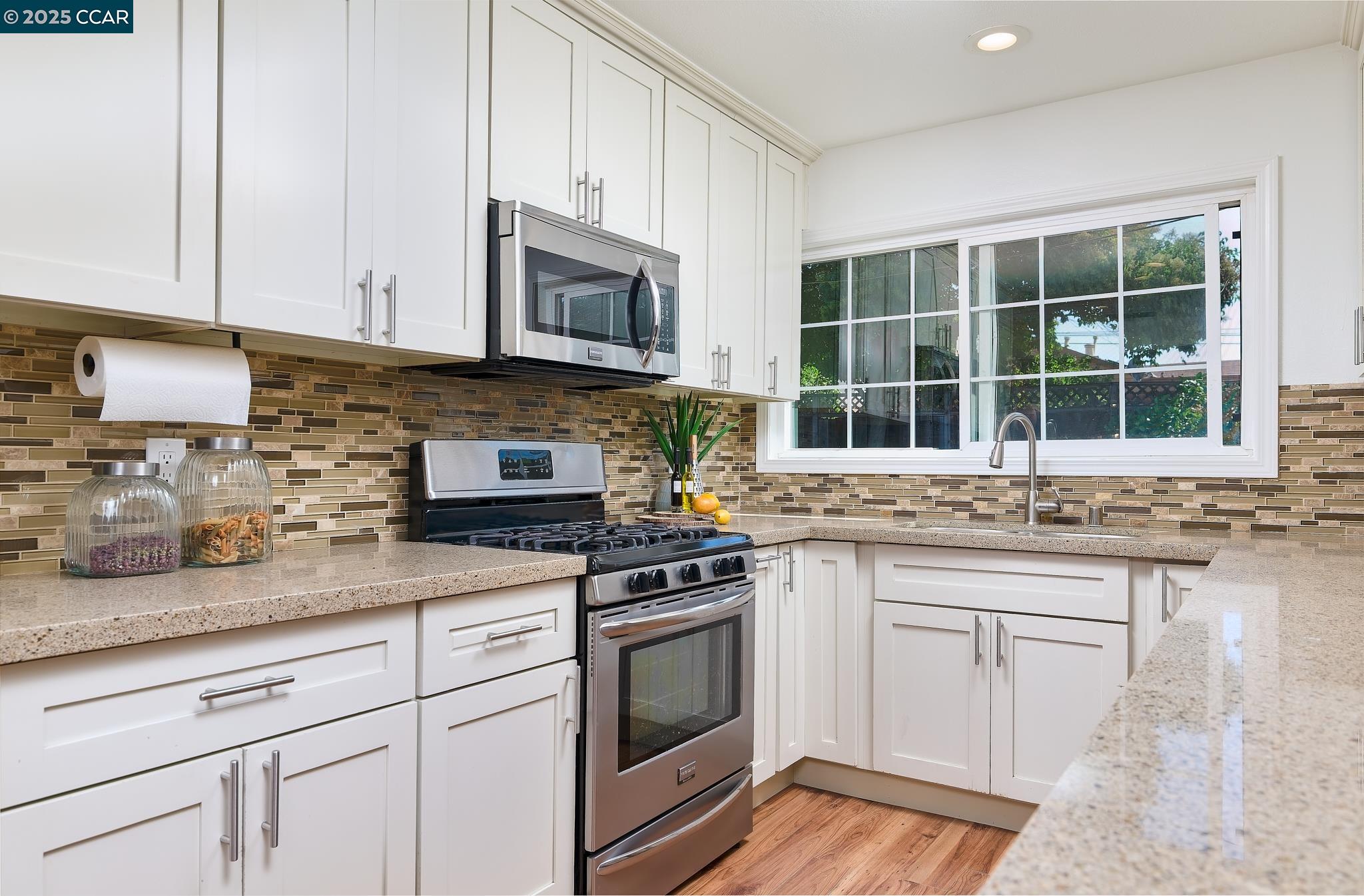 Detail Gallery Image 10 of 24 For 3242 Fitzpatrick Dr, Concord,  CA 94519 - 3 Beds | 2 Baths