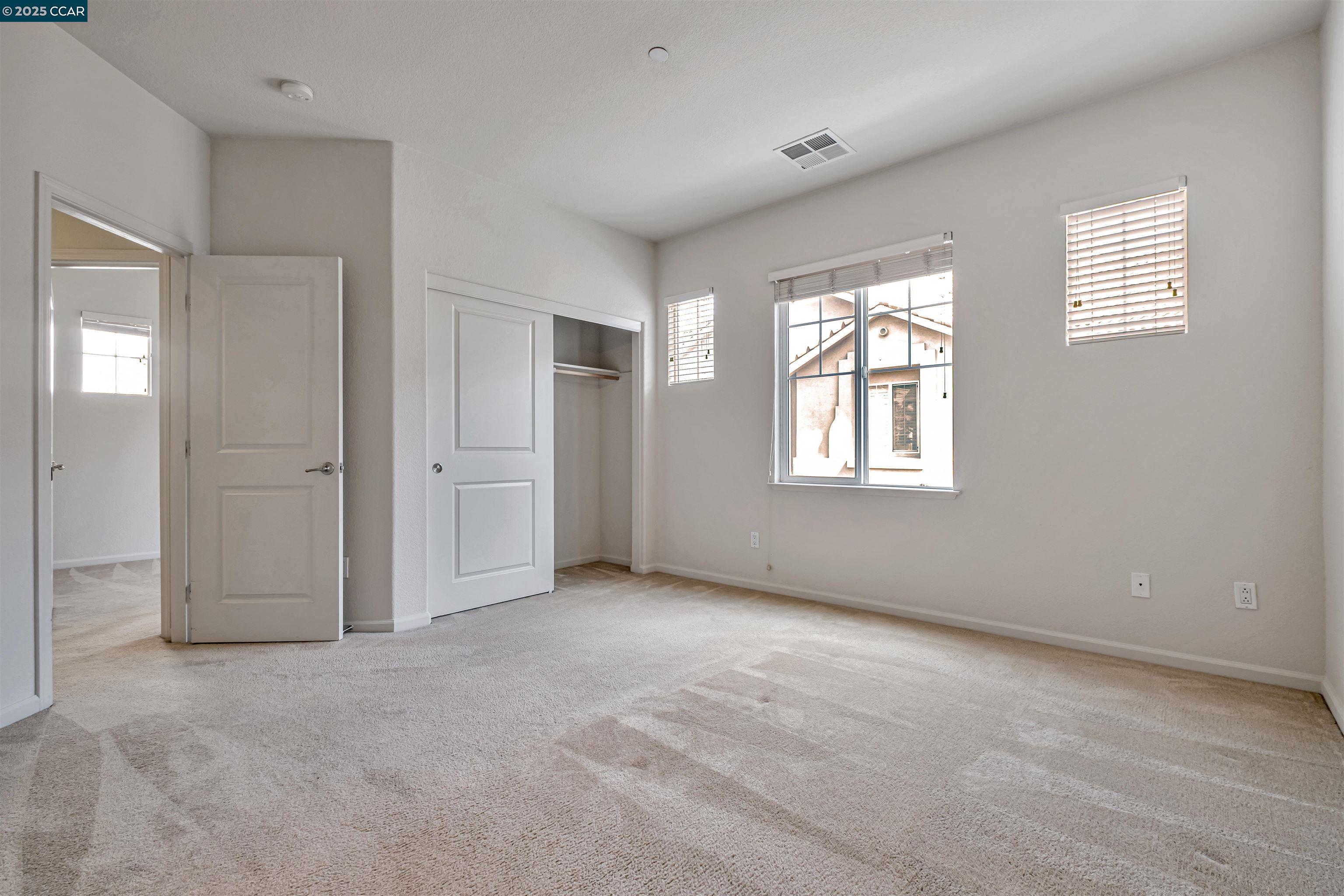 Photo #9: 41111658 Listing: Photo #9