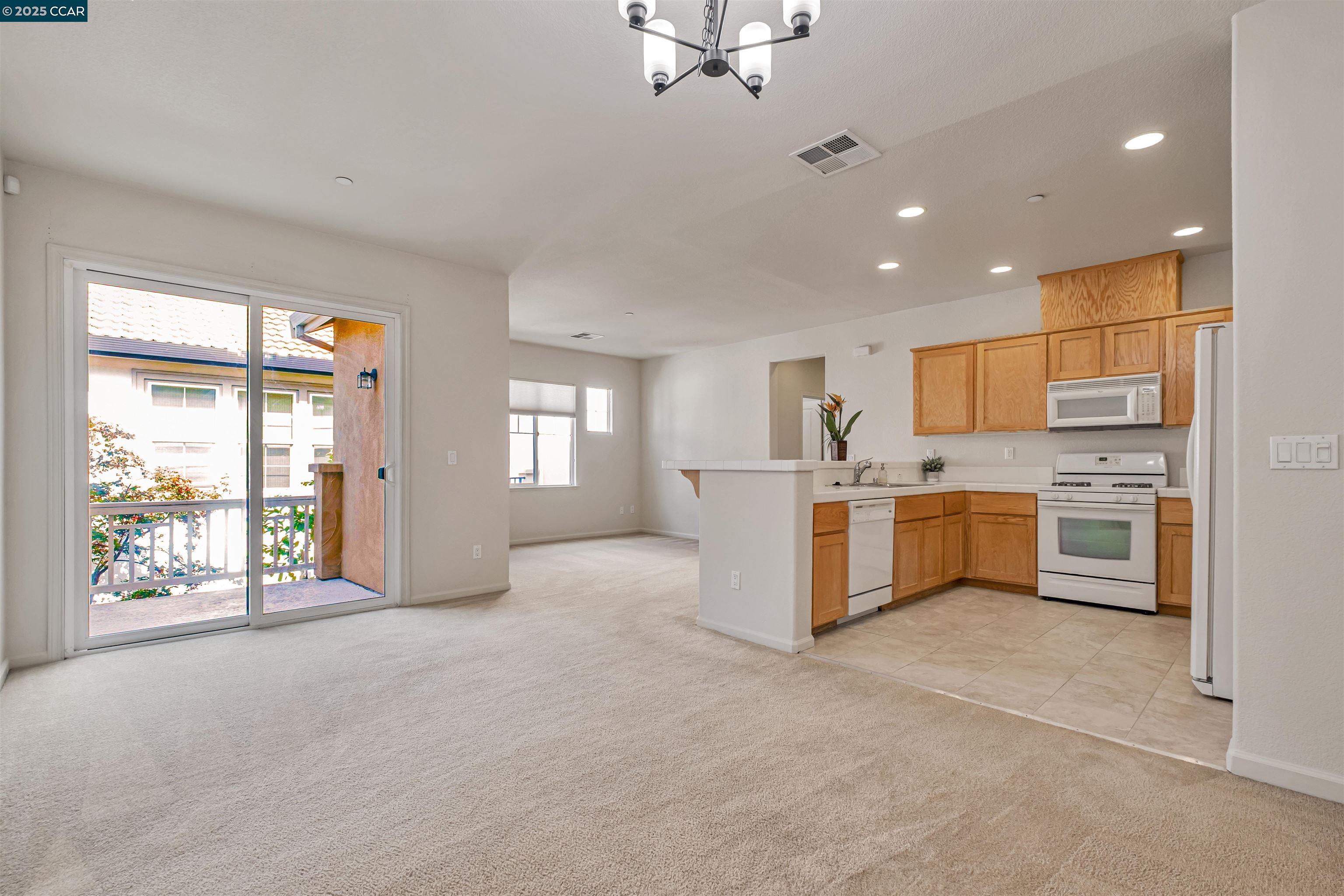 Photo #11: 41111658 Listing: Photo #11