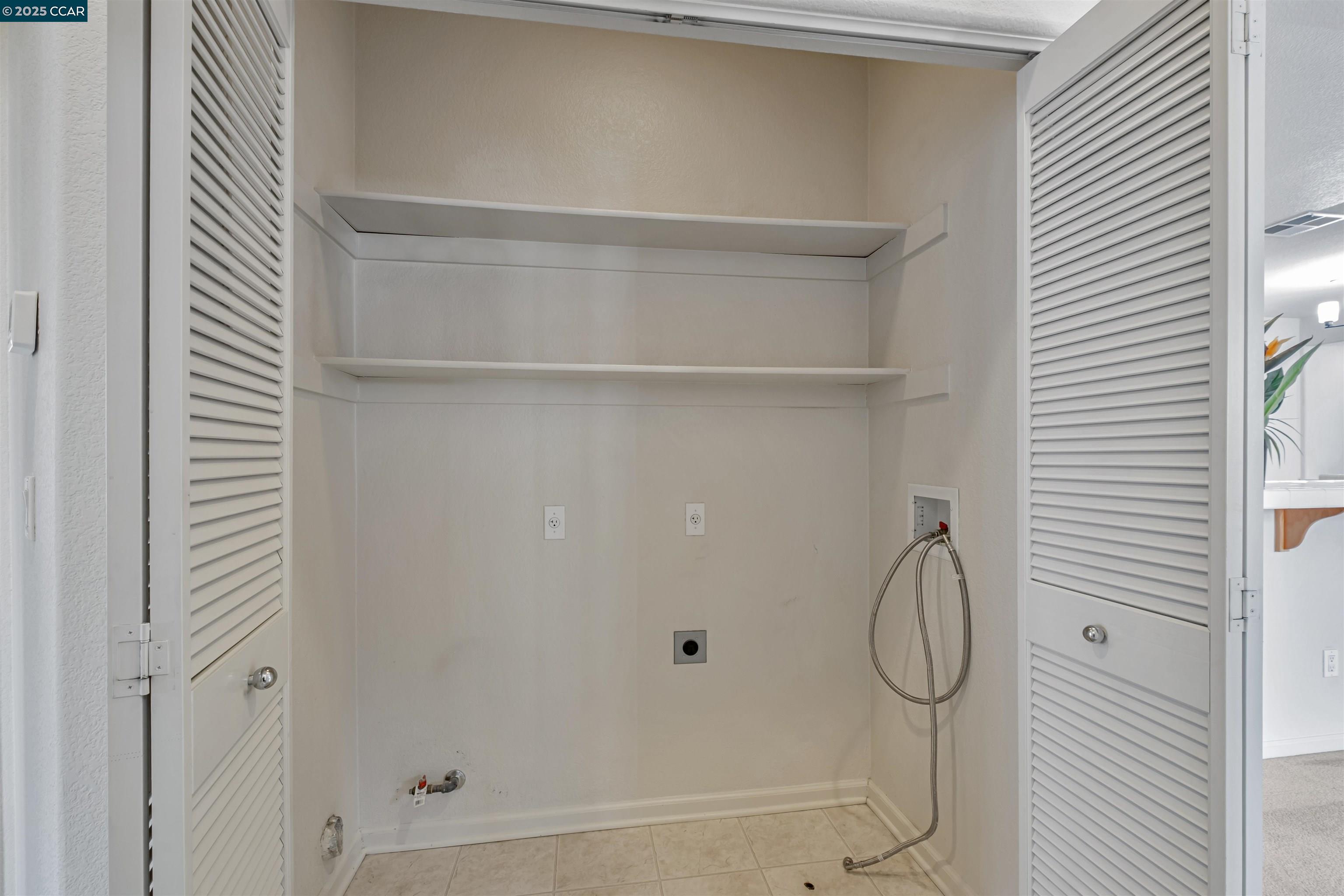 Photo #5: 41111658 Listing 