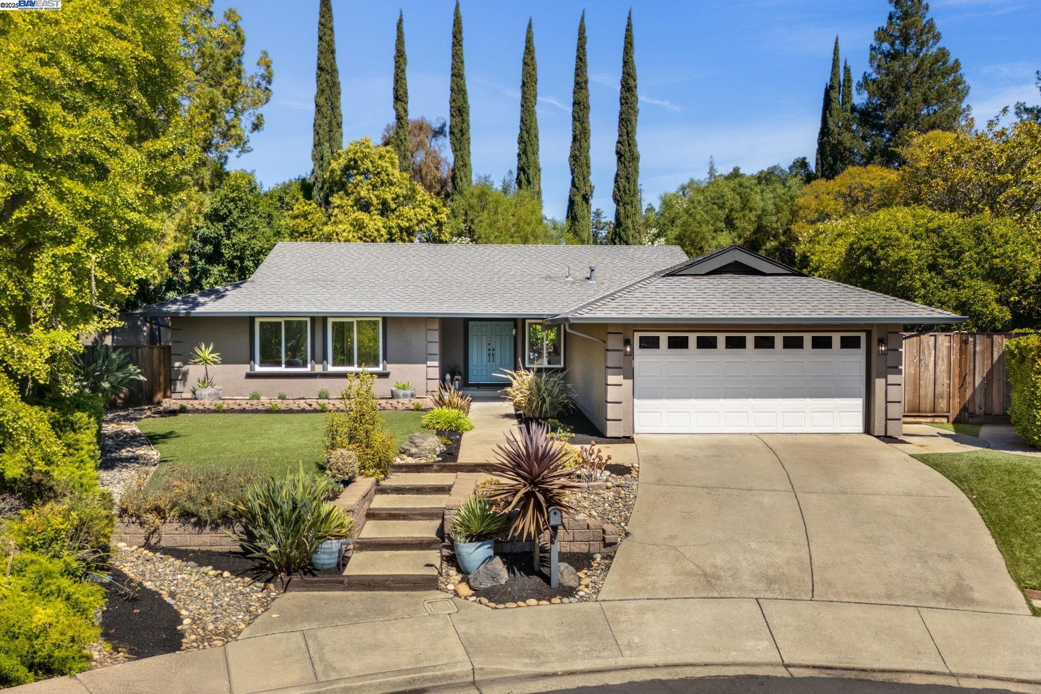 Detail Gallery Image 2 of 55 For 110 Renwick Pl, Walnut Creek,  CA 94598 - 3 Beds | 2 Baths