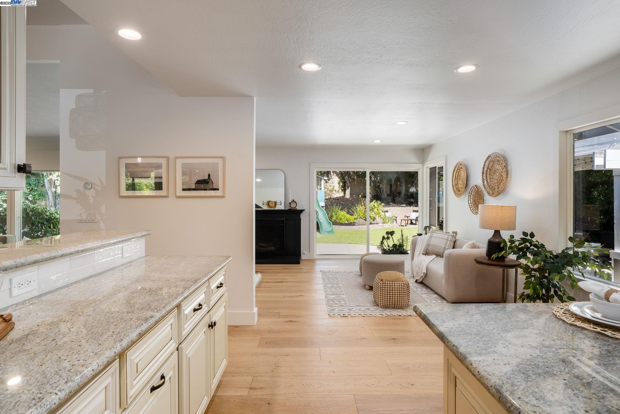 Detail Gallery Image 17 of 55 For 110 Renwick Pl, Walnut Creek,  CA 94598 - 3 Beds | 2 Baths