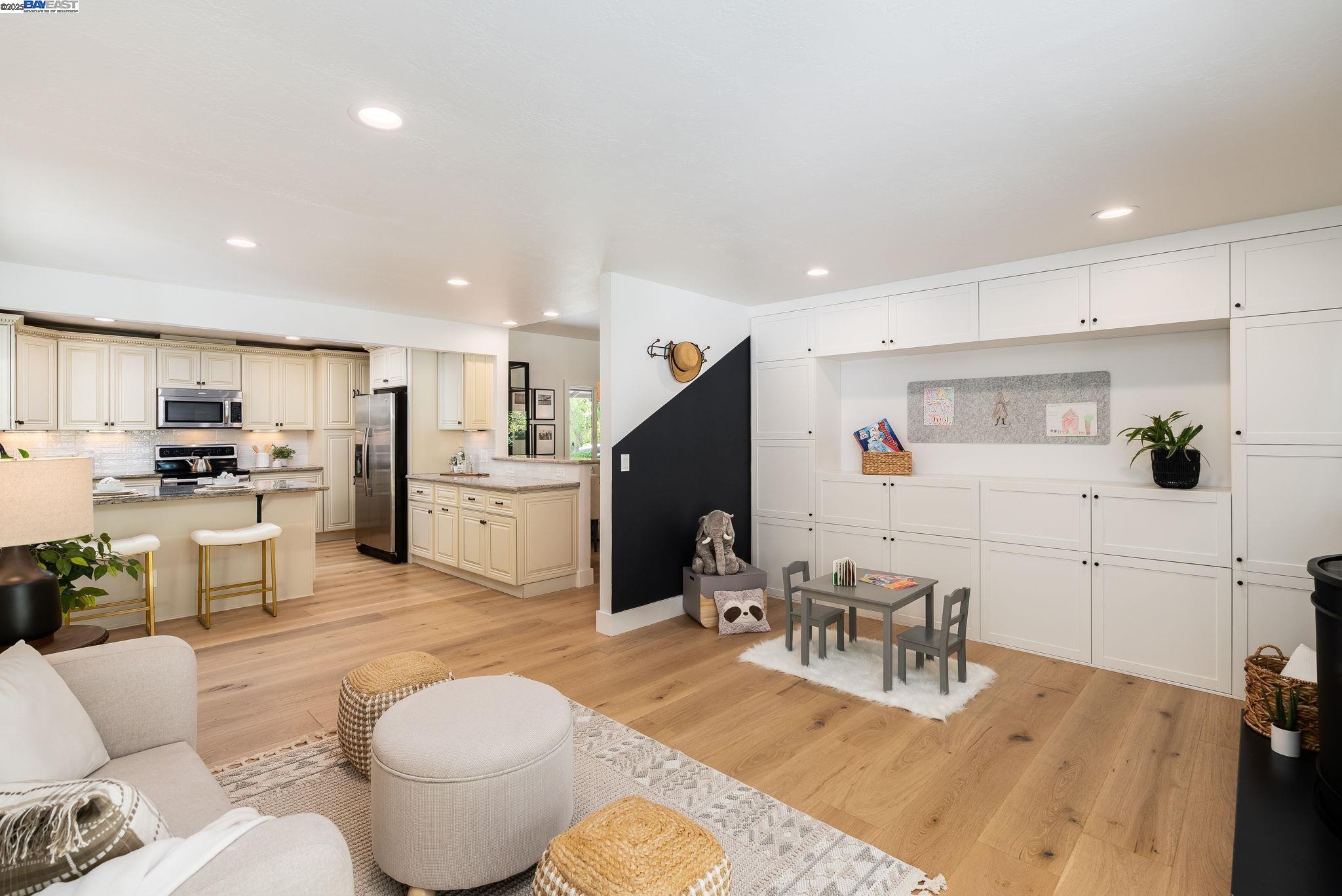 Detail Gallery Image 18 of 55 For 110 Renwick Pl, Walnut Creek,  CA 94598 - 3 Beds | 2 Baths