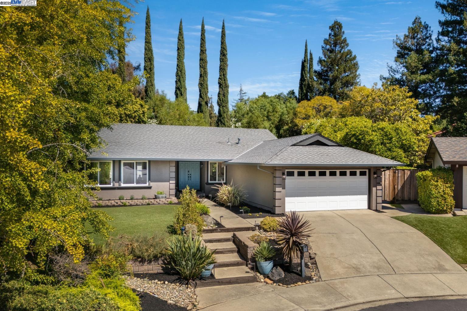 Detail Gallery Image 3 of 55 For 110 Renwick Pl, Walnut Creek,  CA 94598 - 3 Beds | 2 Baths