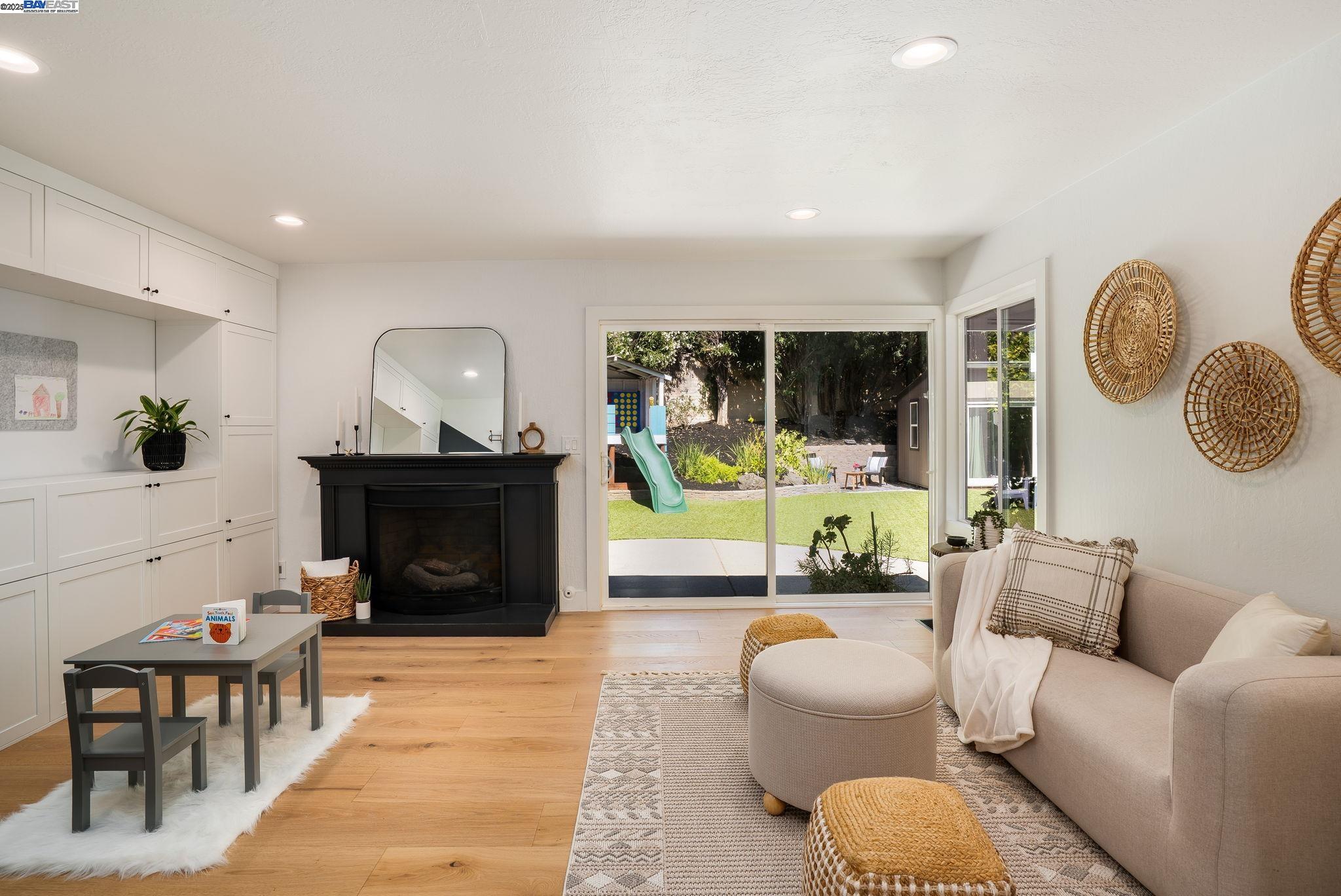 Detail Gallery Image 21 of 55 For 110 Renwick Pl, Walnut Creek,  CA 94598 - 3 Beds | 2 Baths