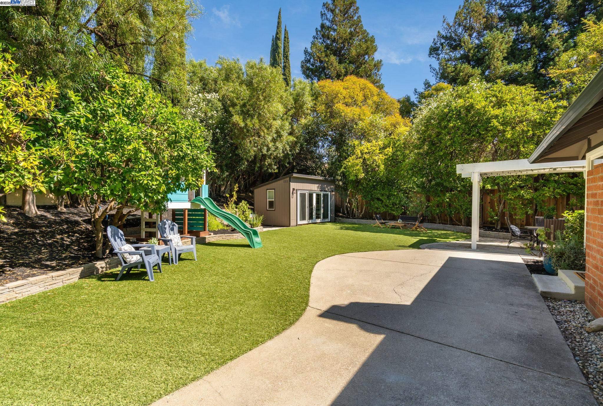 Detail Gallery Image 41 of 55 For 110 Renwick Pl, Walnut Creek,  CA 94598 - 3 Beds | 2 Baths