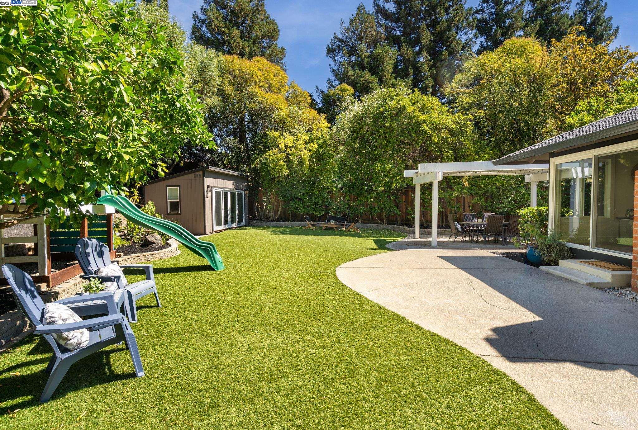 Detail Gallery Image 45 of 55 For 110 Renwick Pl, Walnut Creek,  CA 94598 - 3 Beds | 2 Baths