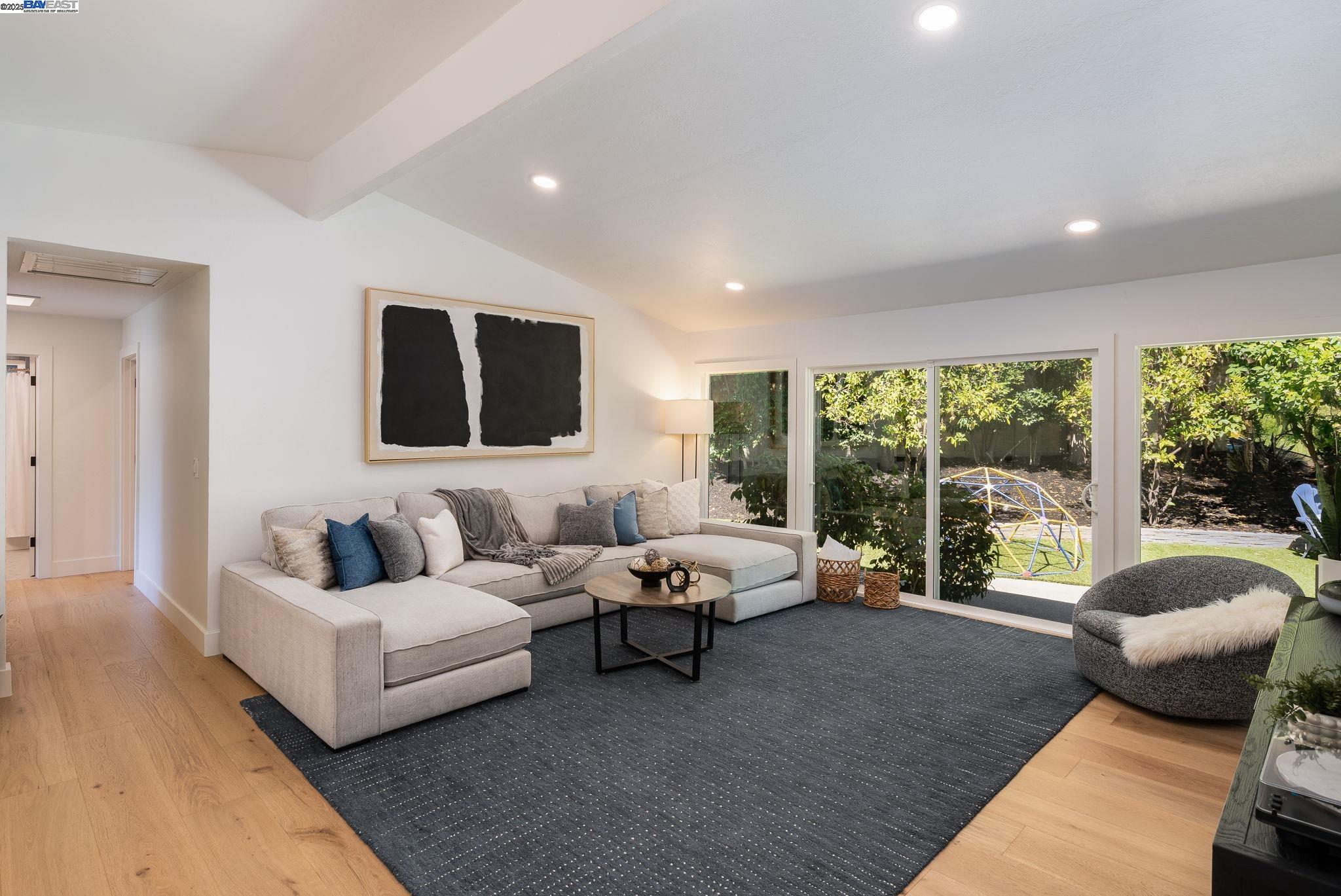 Detail Gallery Image 6 of 55 For 110 Renwick Pl, Walnut Creek,  CA 94598 - 3 Beds | 2 Baths