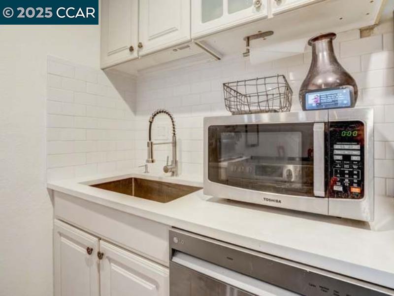 Photo #11: 41111661 Listing: Photo #11