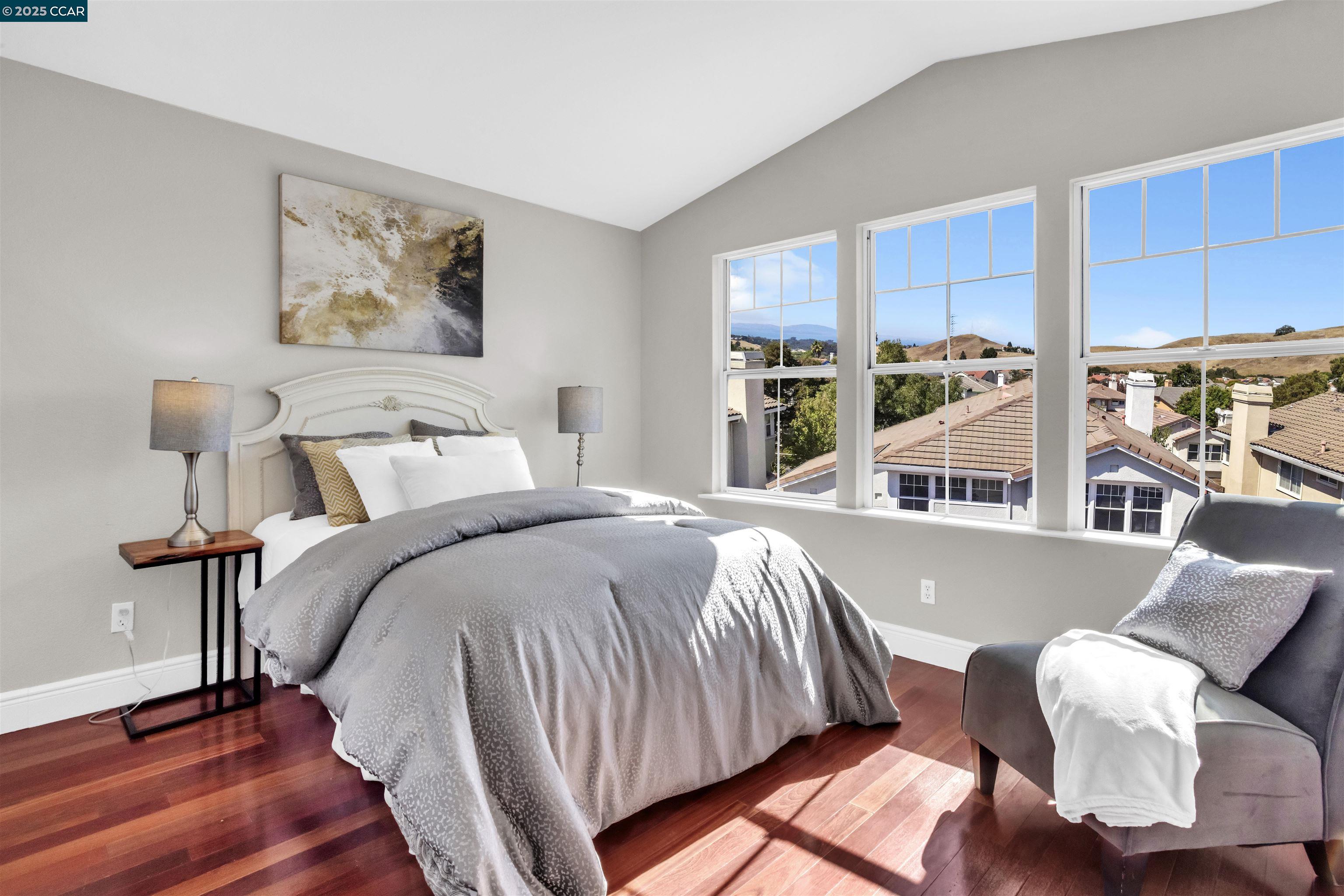 Detail Gallery Image 23 of 37 For 328 Grenadine Way, Hercules,  CA 94547 - 3 Beds | 2/1 Baths