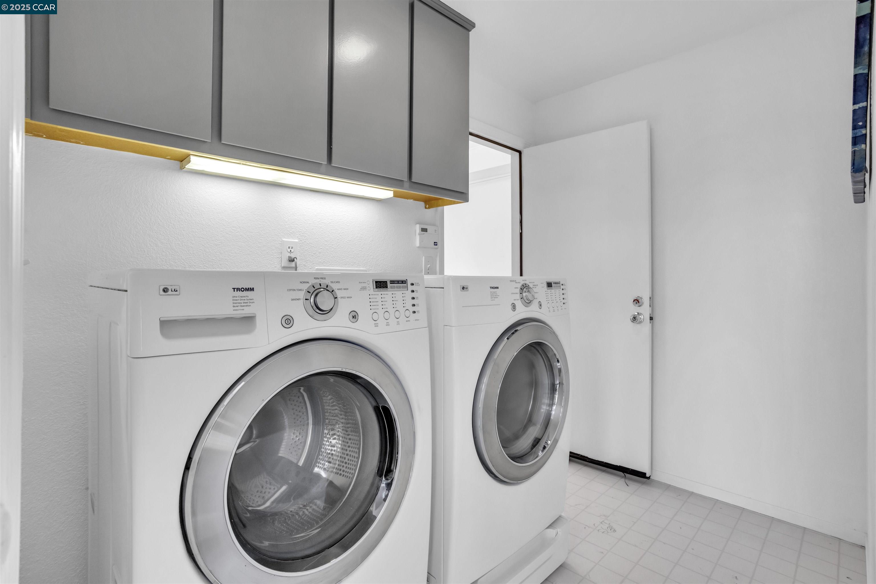 Detail Gallery Image 24 of 37 For 328 Grenadine Way, Hercules,  CA 94547 - 3 Beds | 2/1 Baths